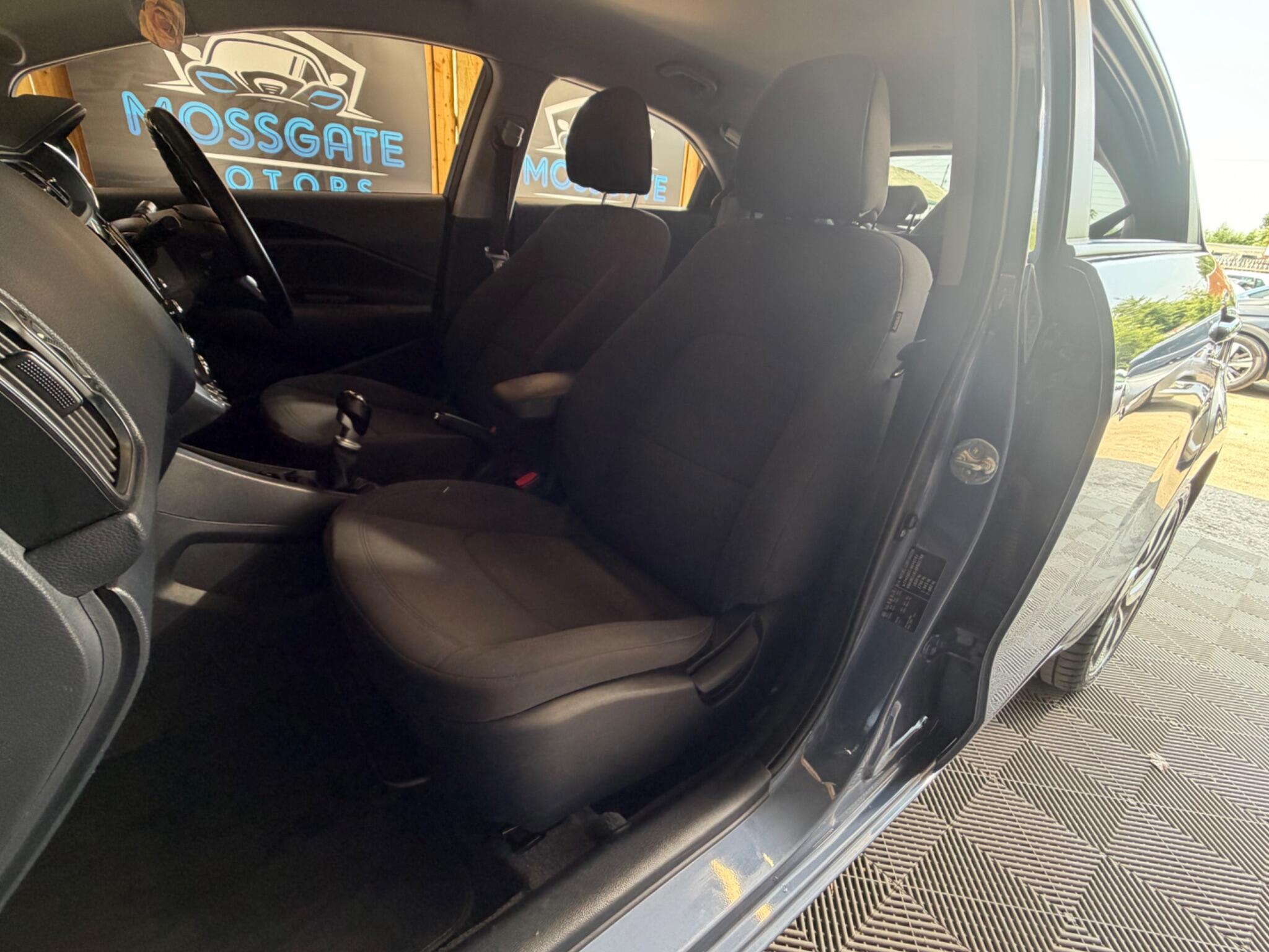 Kia Rio view 17