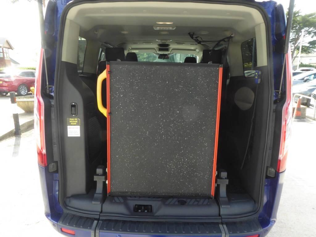 Ford Tourneo Custom view 15