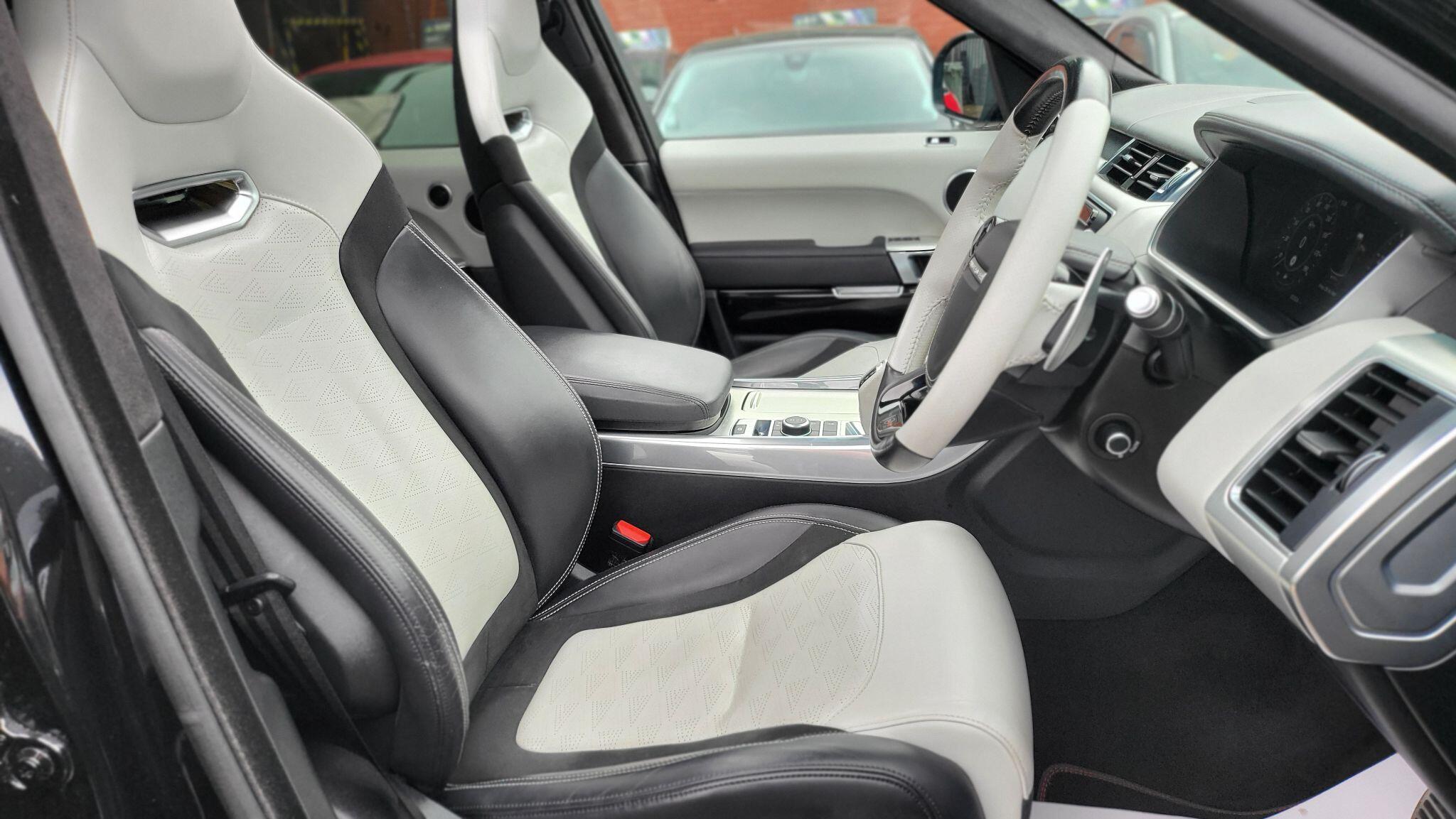 Land Rover Range Rover Sport view 16