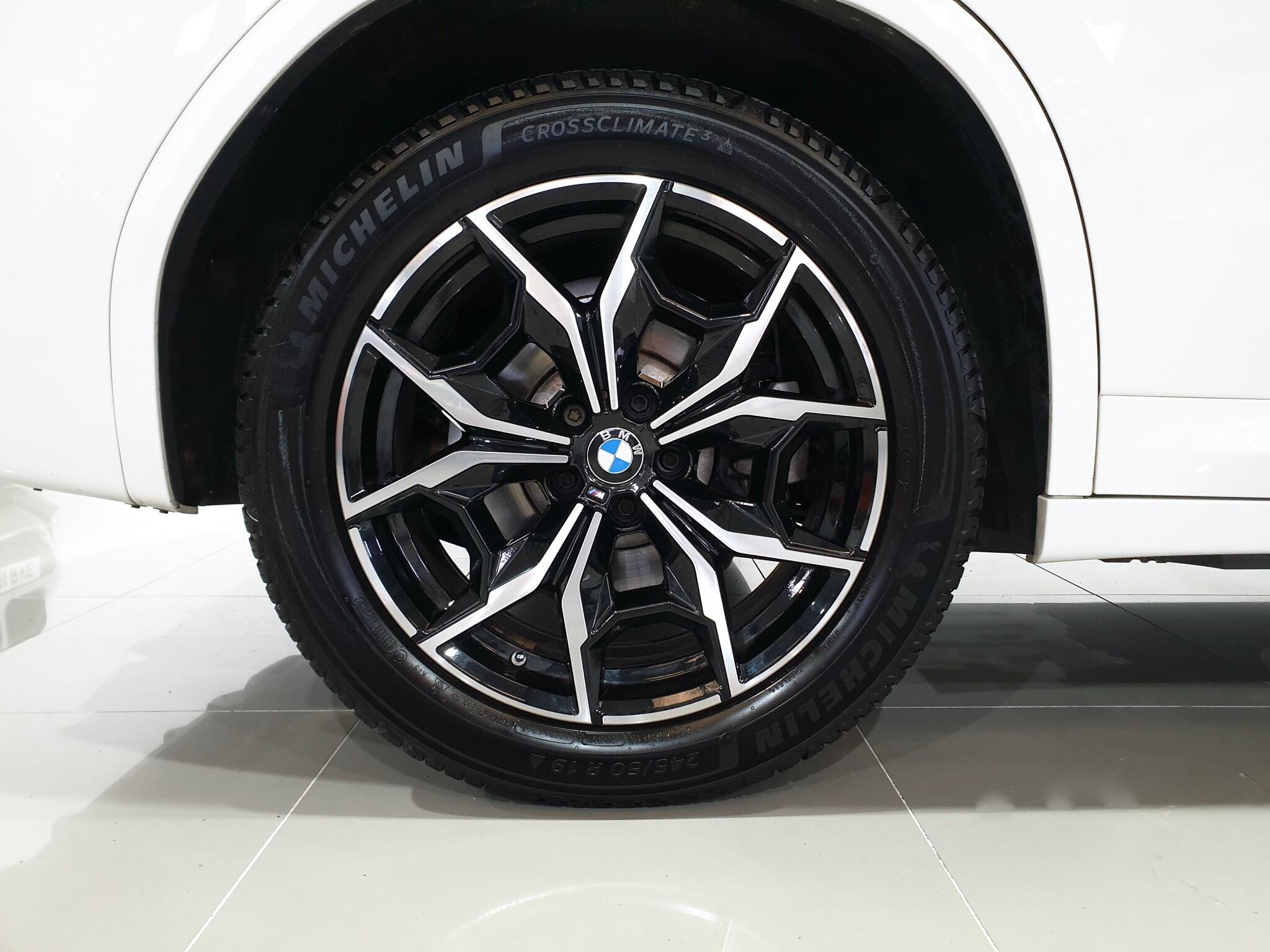 BMW X3 view 43