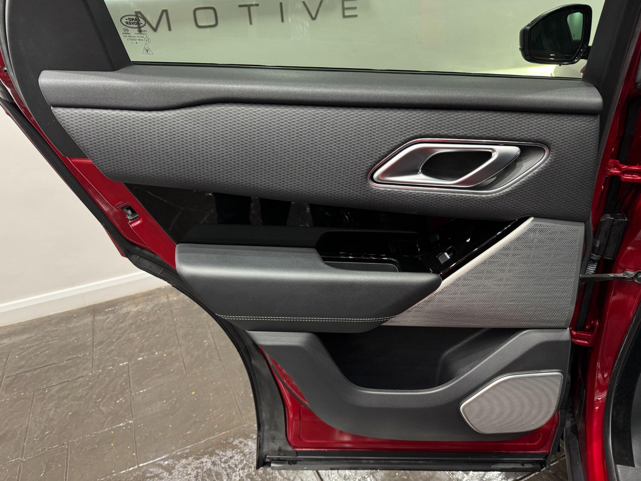 Land Rover Range Rover Velar view 49