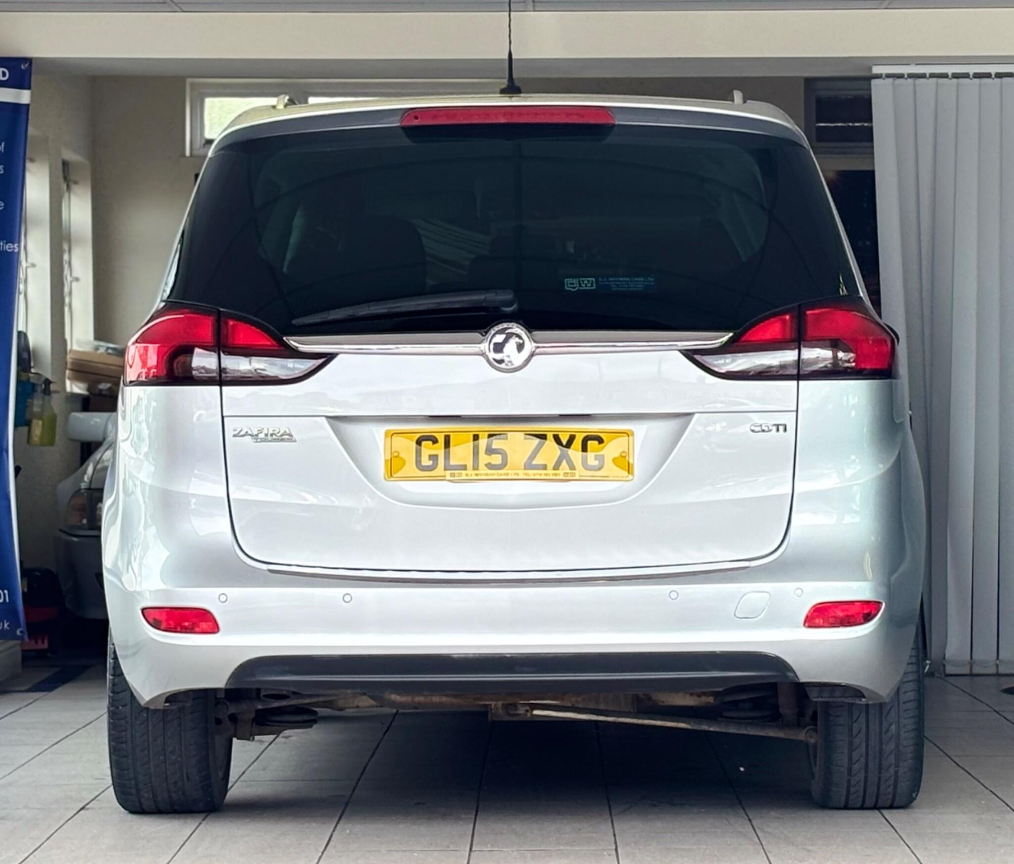 Vauxhall Zafira Tourer view 6