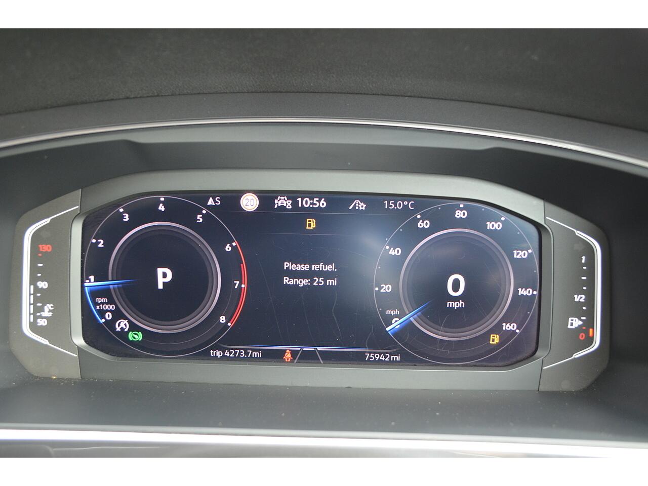 Volkswagen Tiguan Allspace view 18