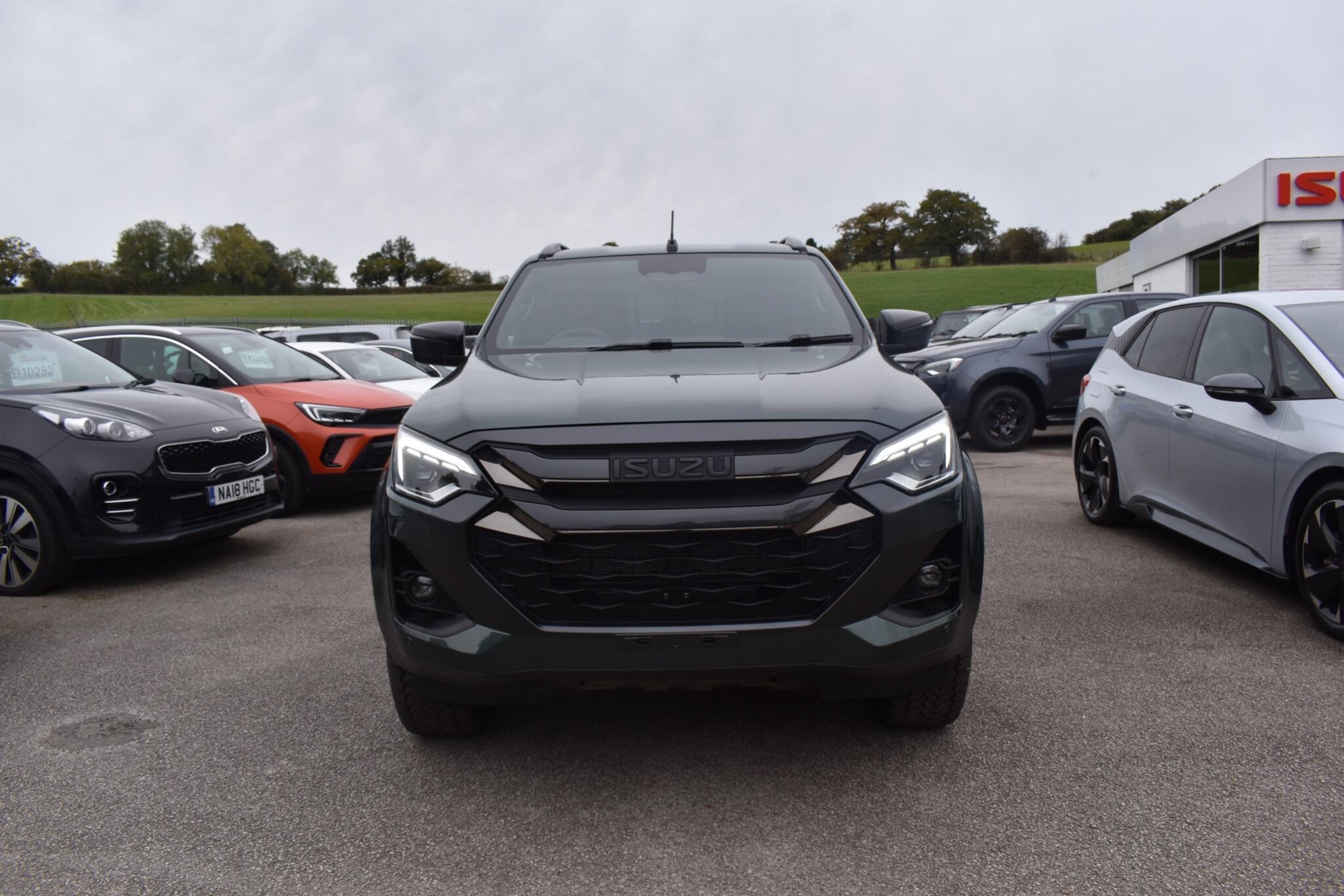 D-Max - 1.9 TD V-Cross Huntsman Auto 4WD Euro 6 - Image 8