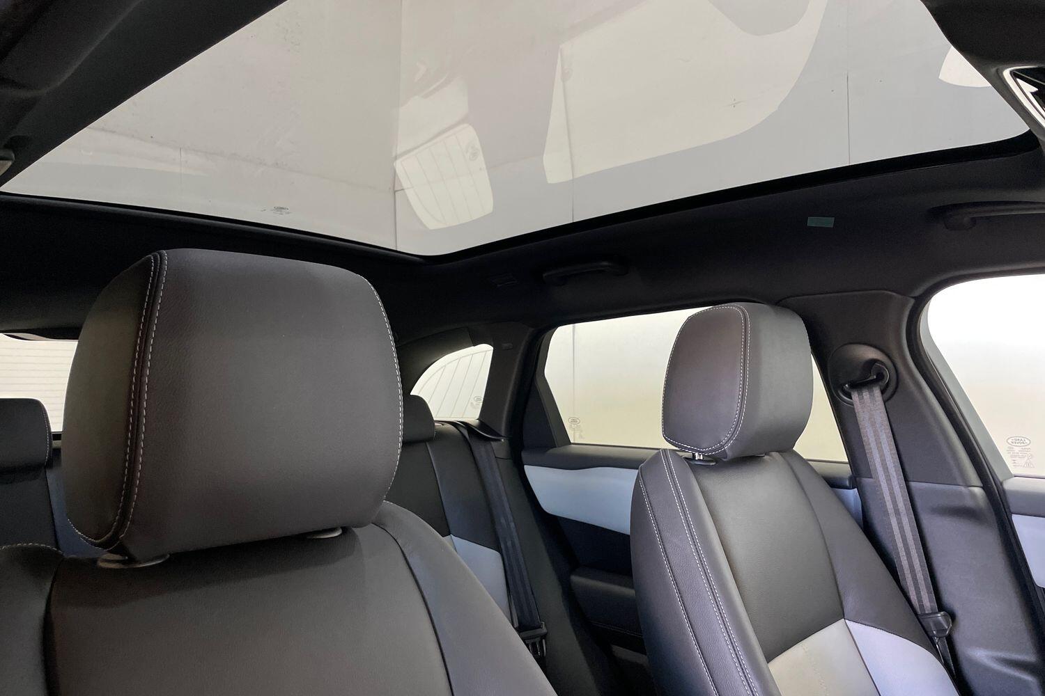Land Rover Range Rover Velar view 36