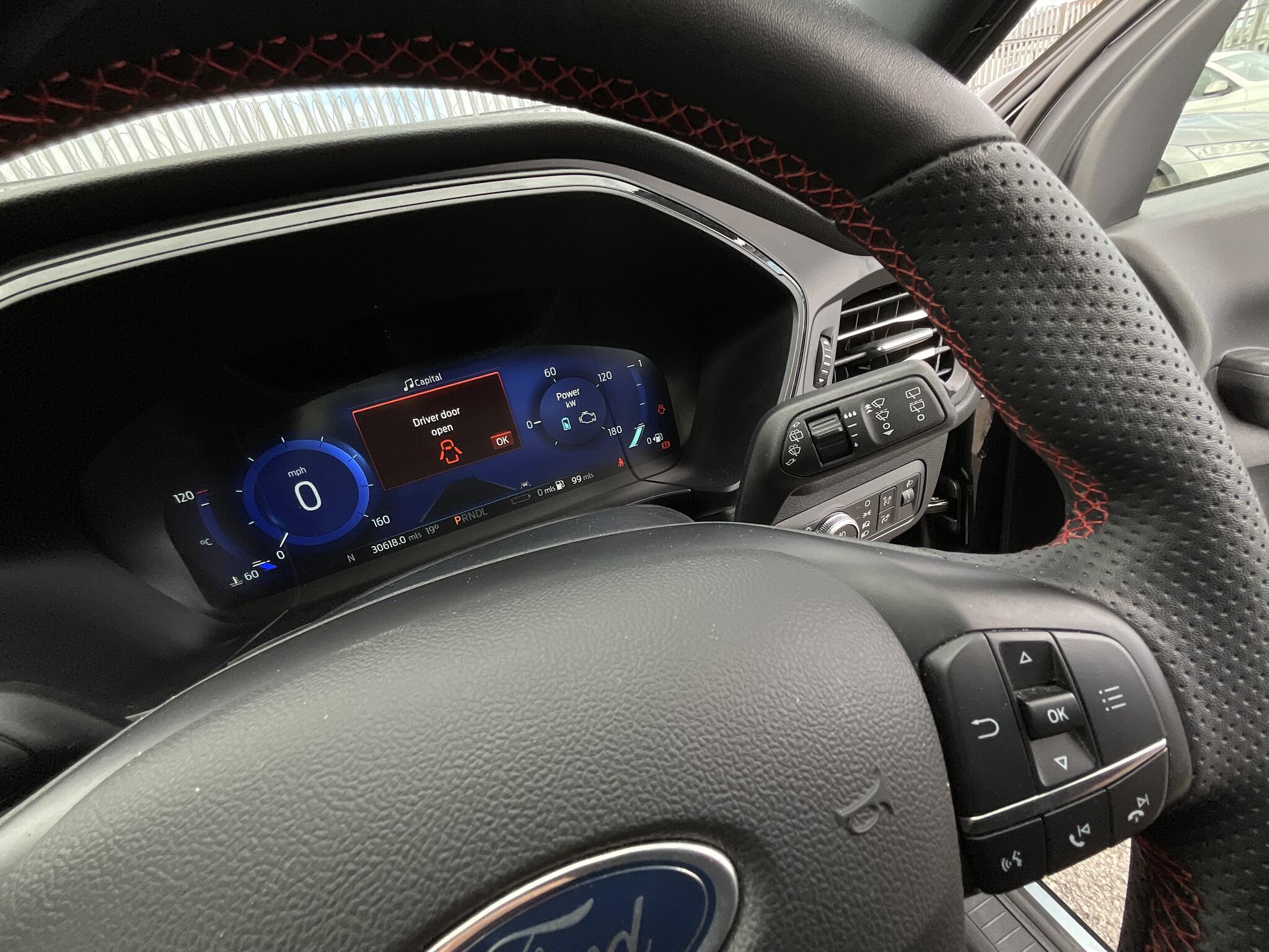 Ford Kuga view 28