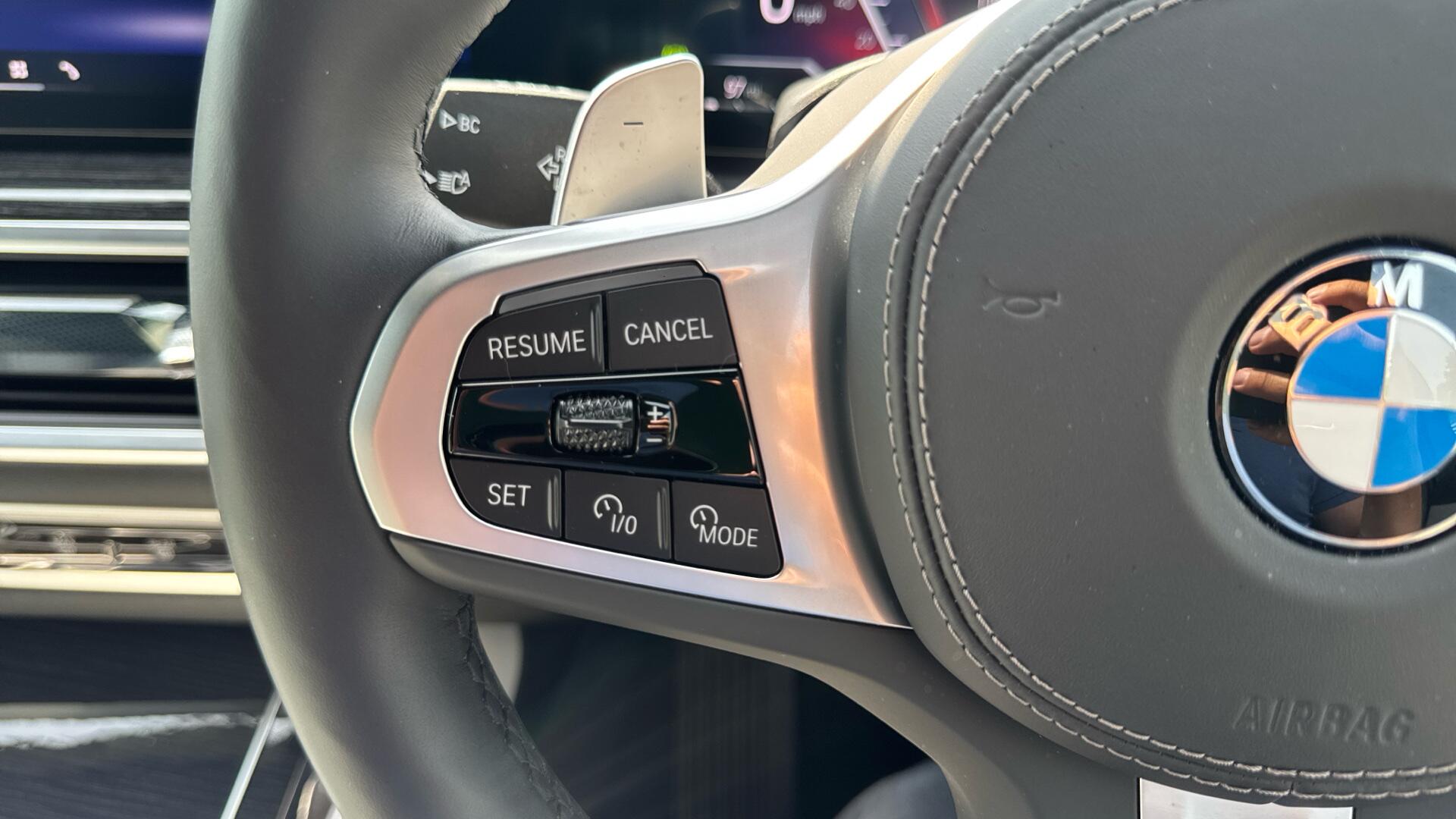 BMW X5 view 23