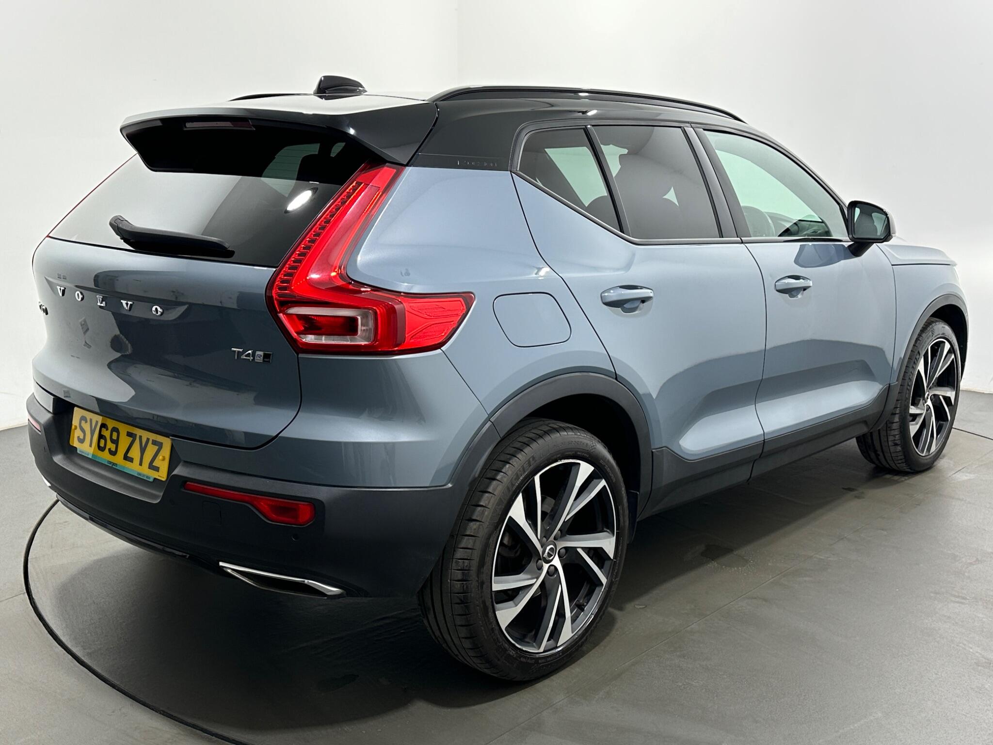 Volvo XC40 view 48