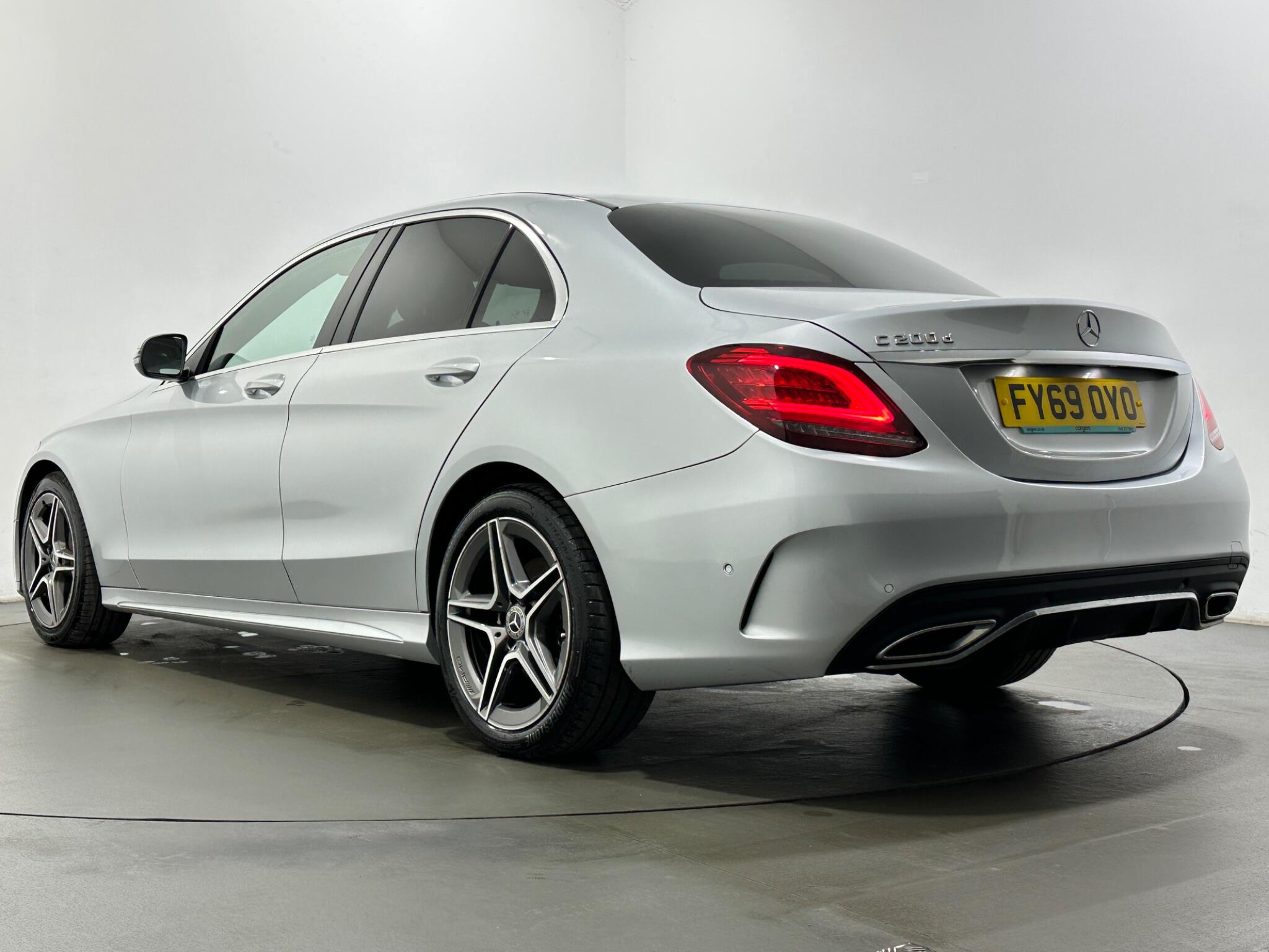 Mercedes-Benz C-Class view 48