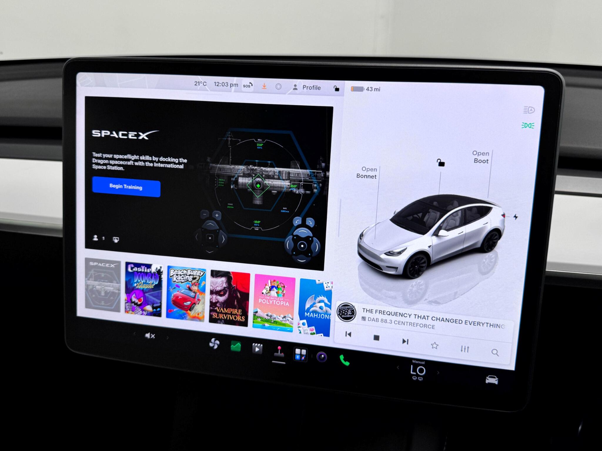 Tesla Model Y view 43