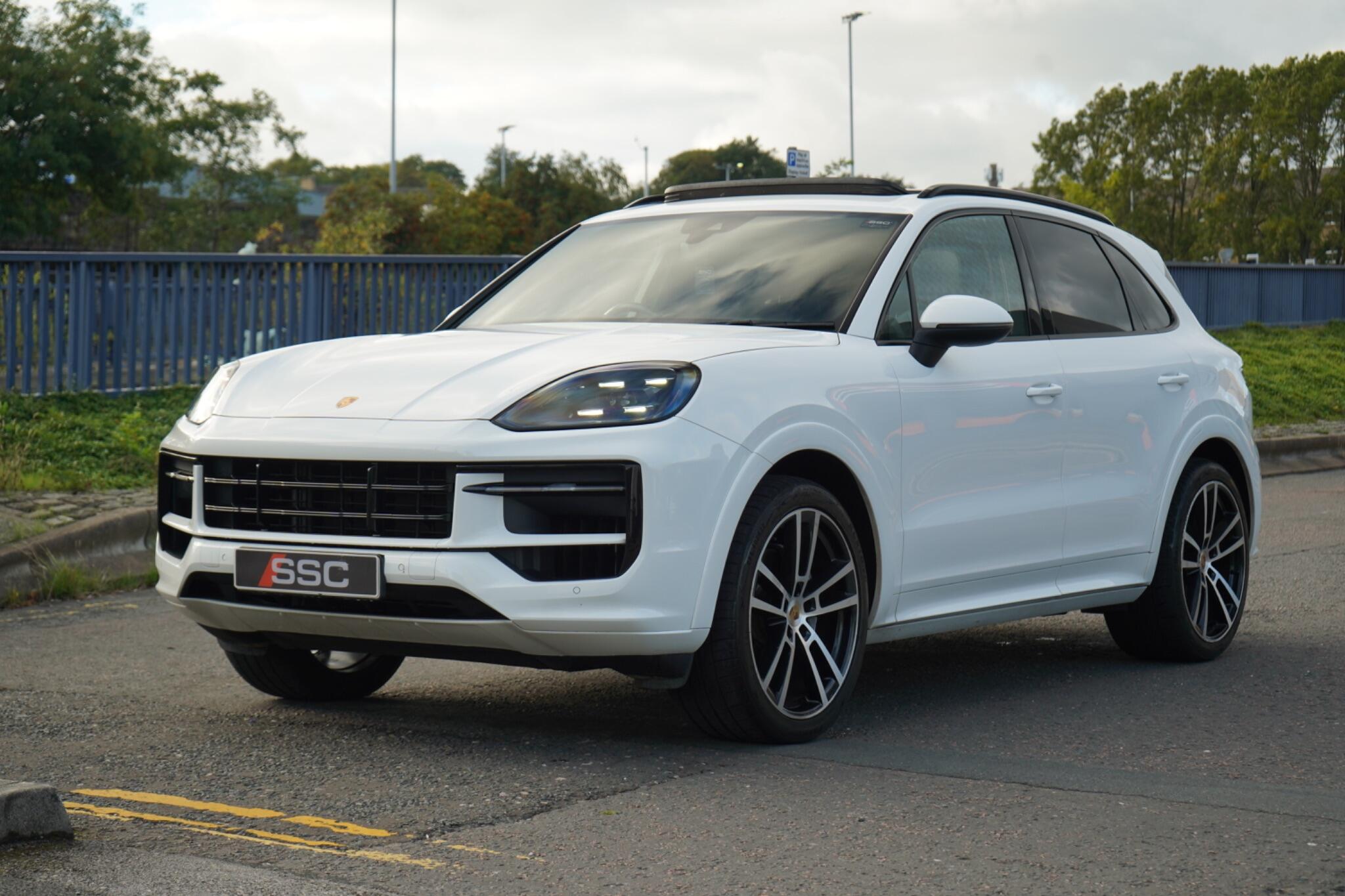 Porsche Cayenne view 7