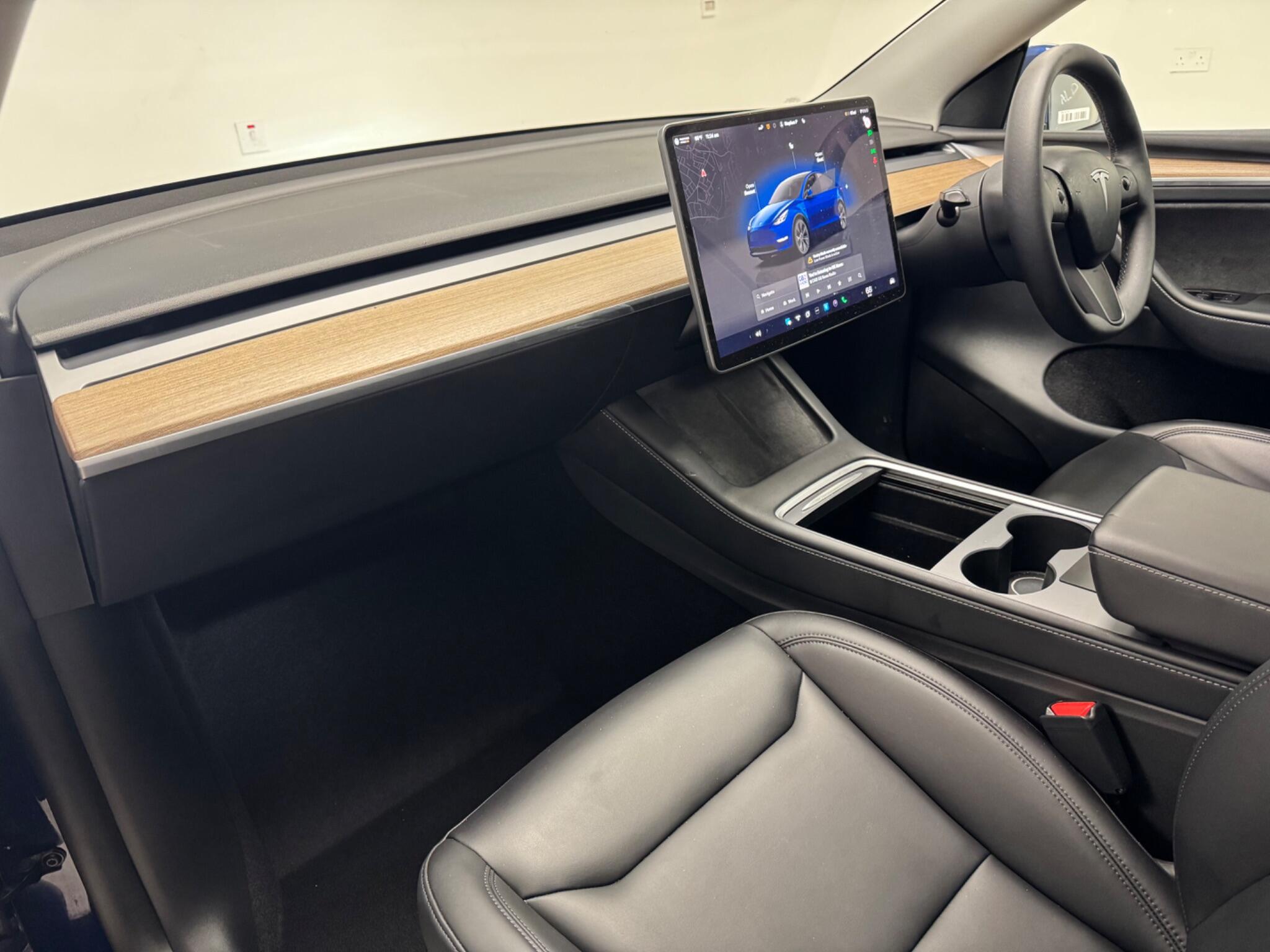 Tesla Model Y view 7