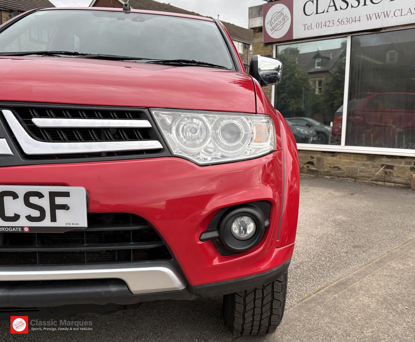 Mitsubishi L200 view 11