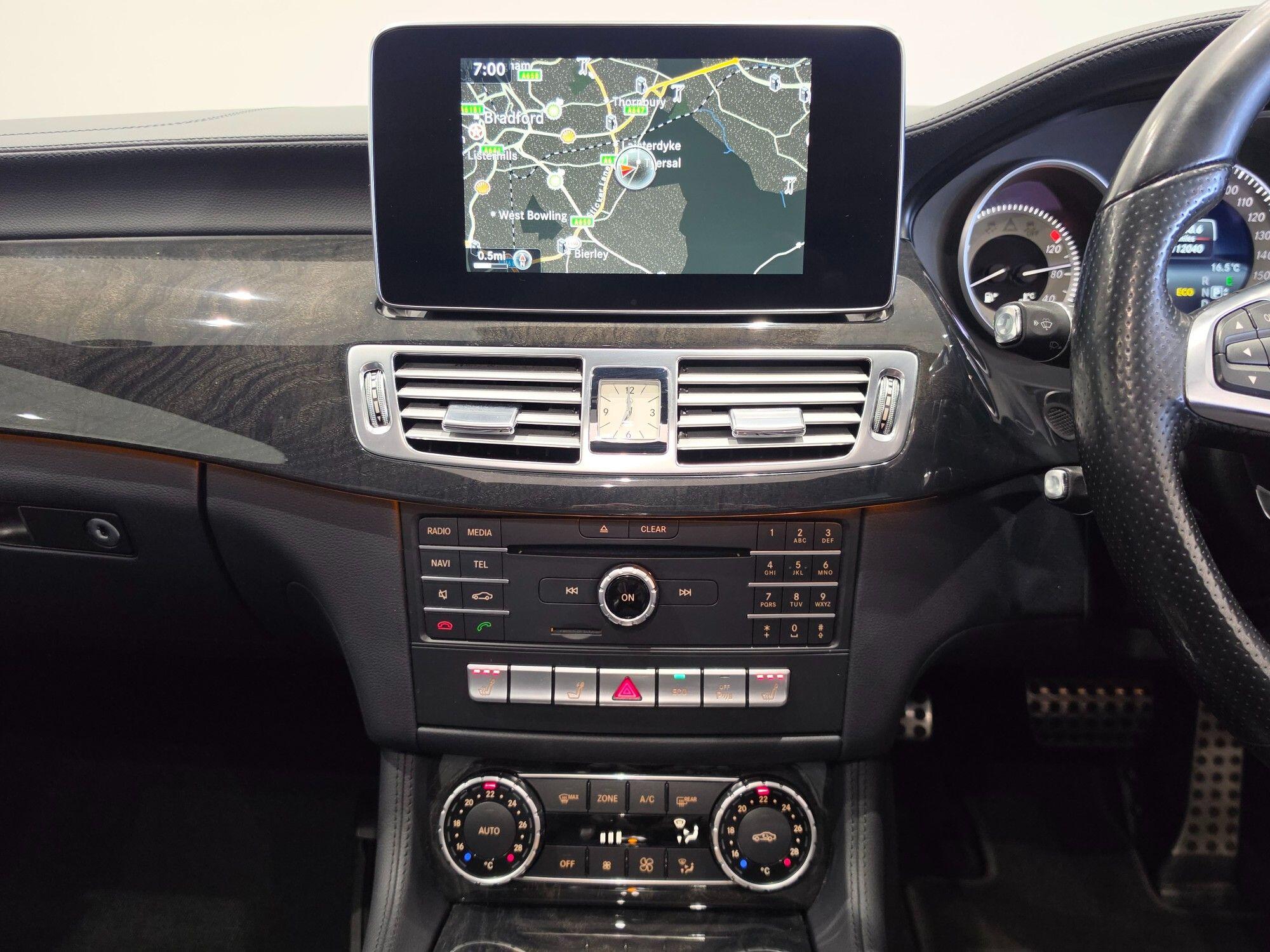 Mercedes-Benz CLS view 27