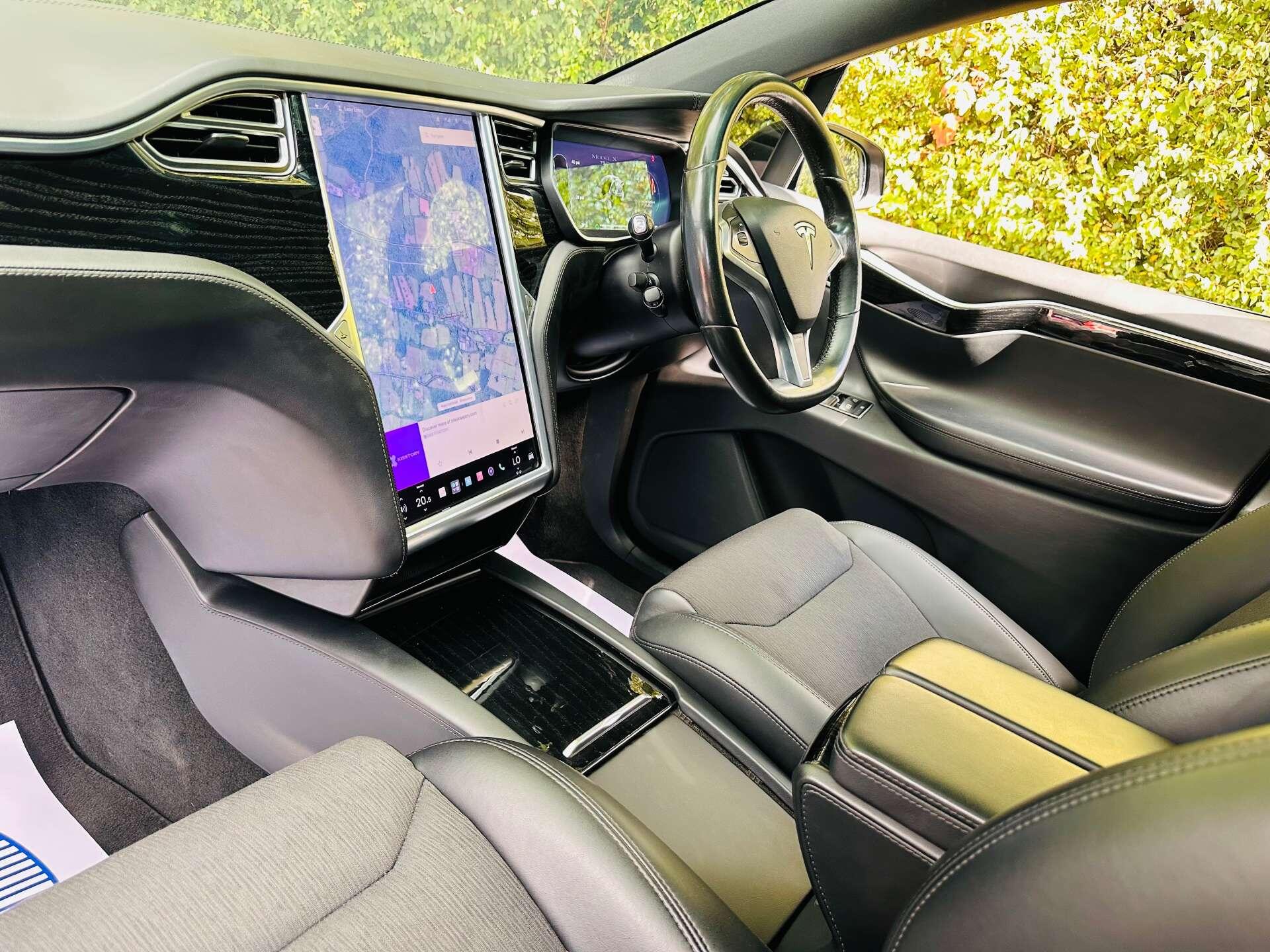 Tesla Model X view 7