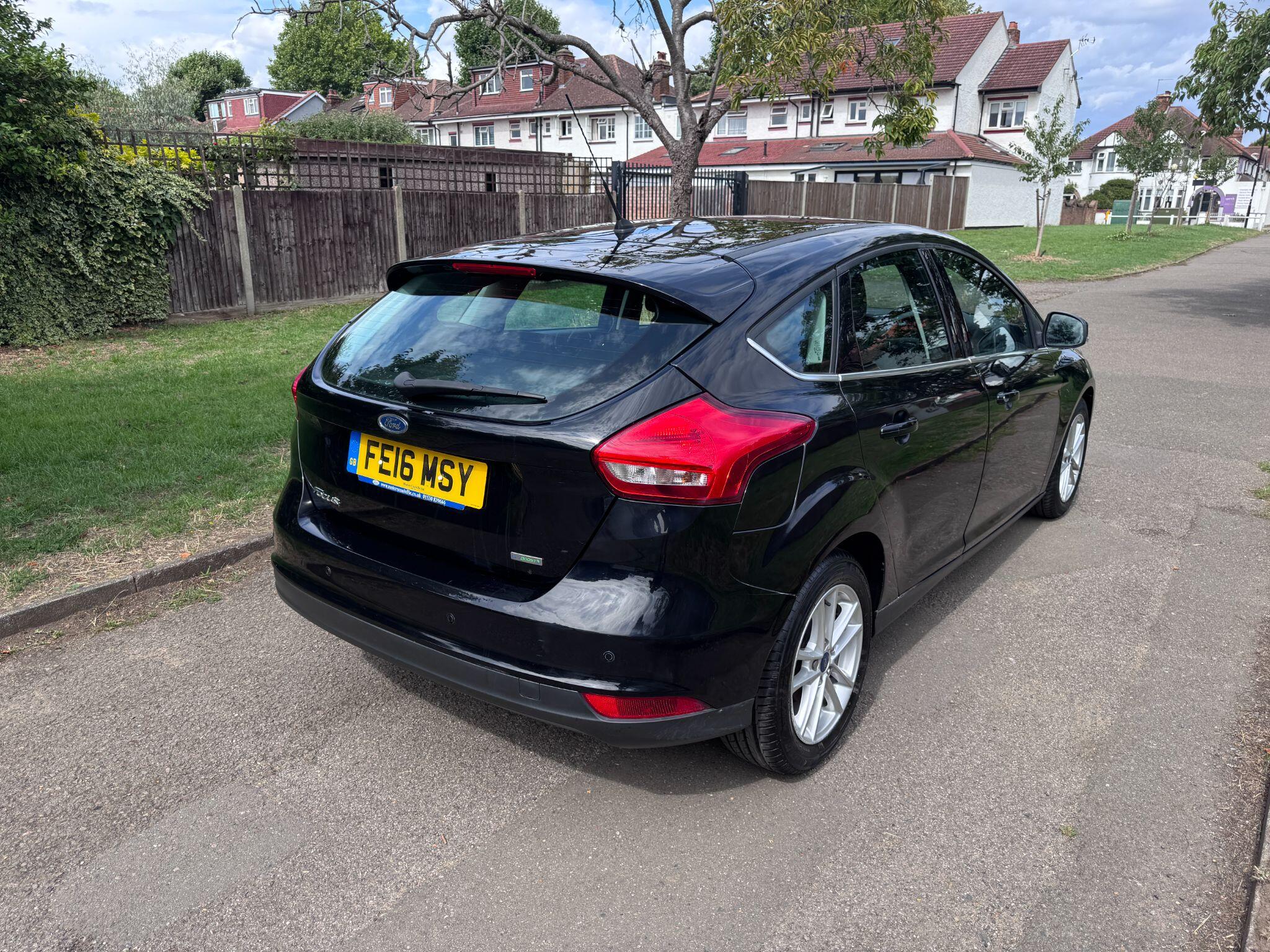 2016 Ford Focus image 7