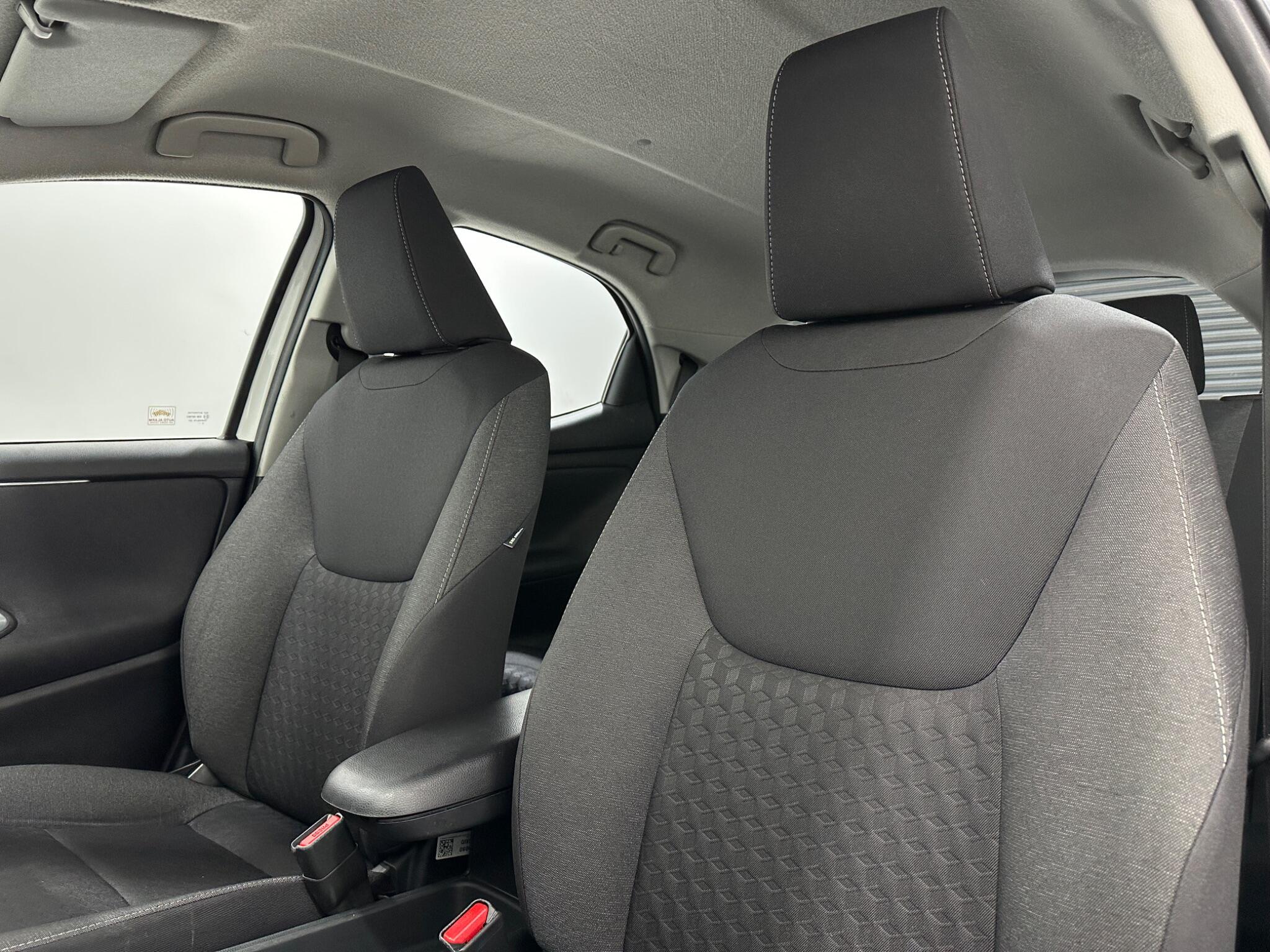 Toyota Yaris view 34