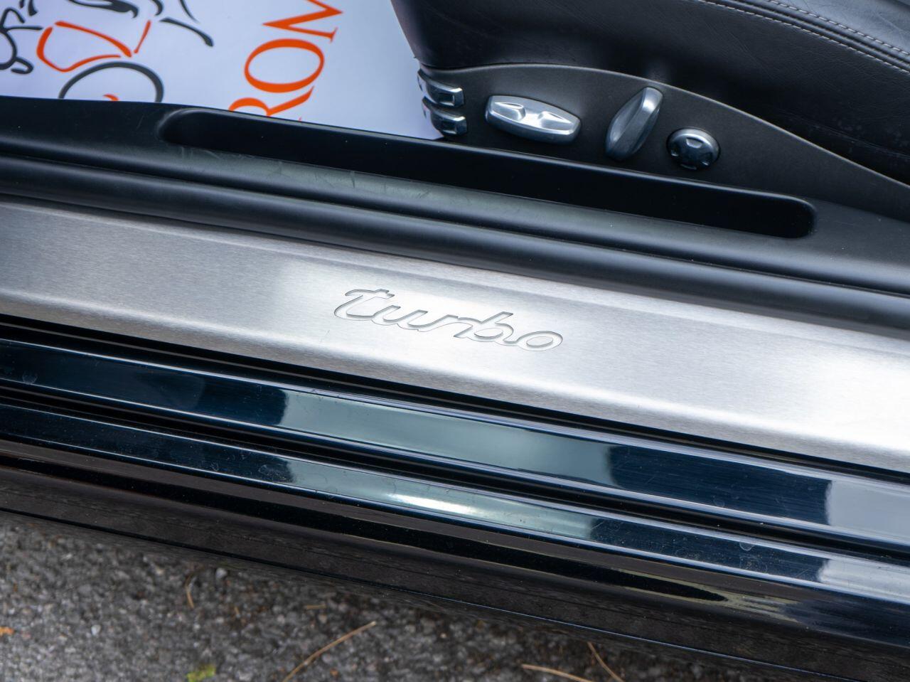 Porsche 911 view 24