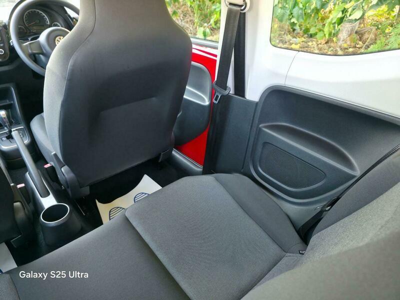Volkswagen Up! view 50