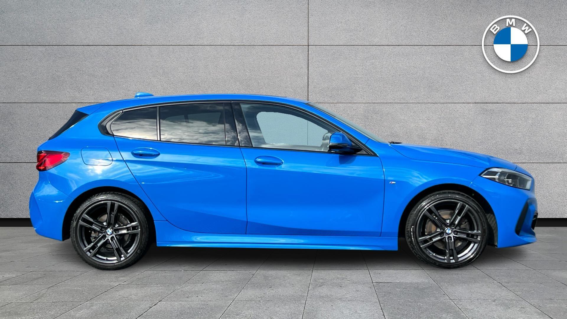 BMW 1 Series view 3