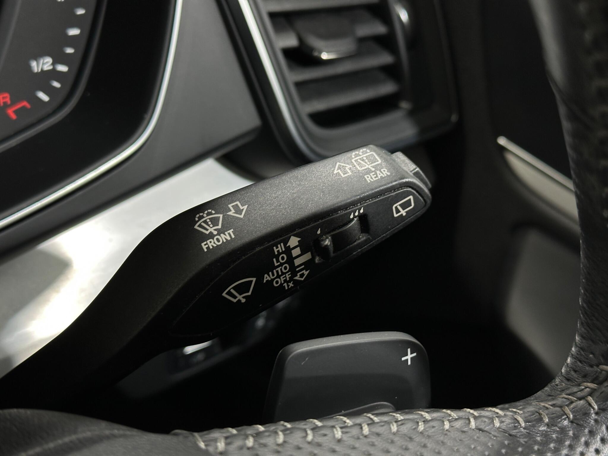 Audi Q5 view 17