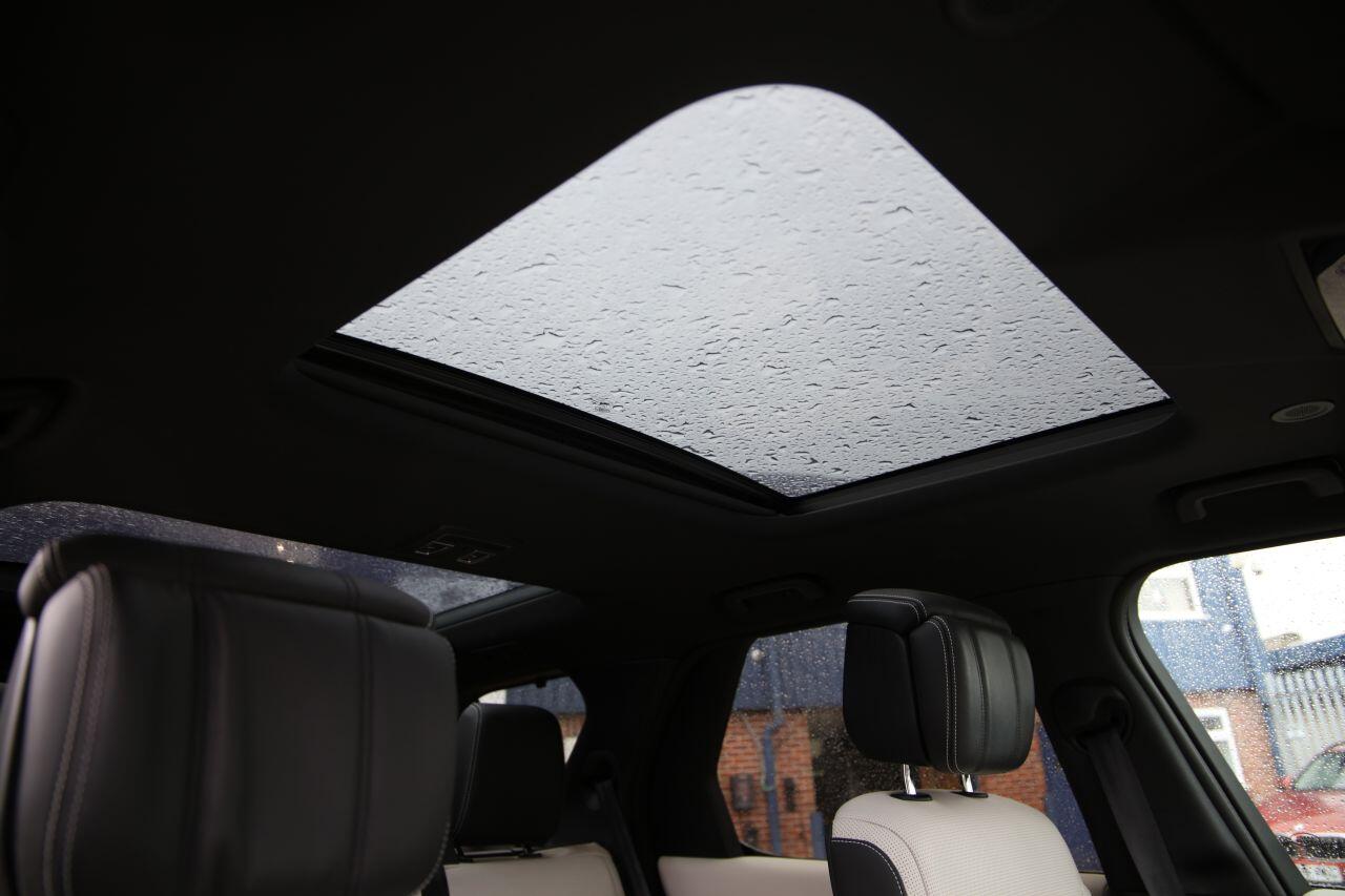 Land Rover Discovery view 47