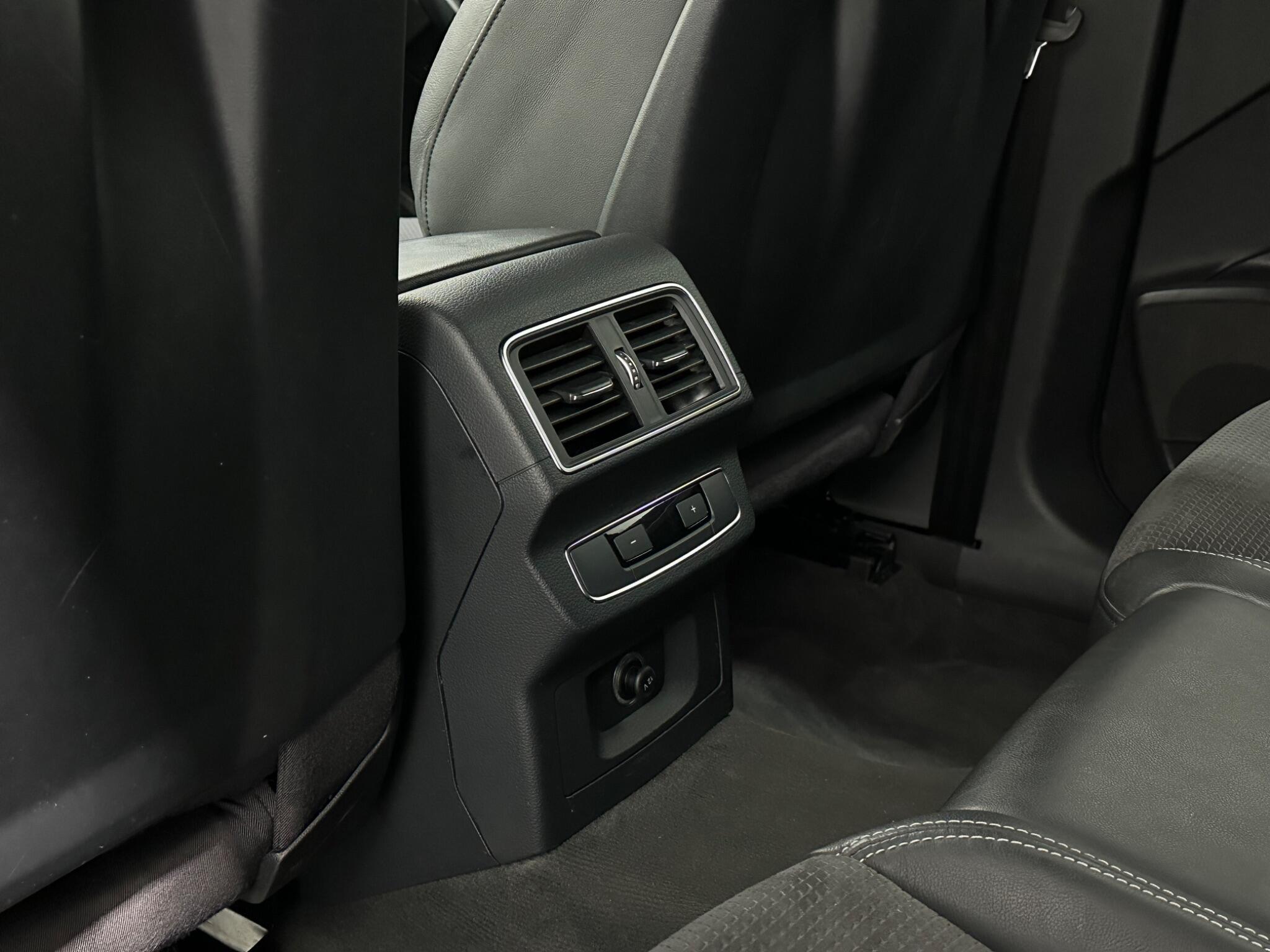 Audi Q5 view 40