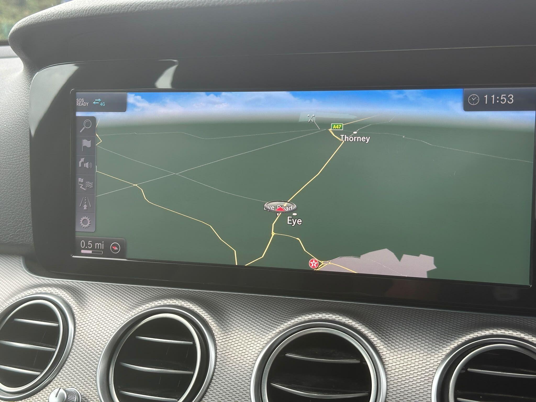 Mercedes-Benz E Class view 18