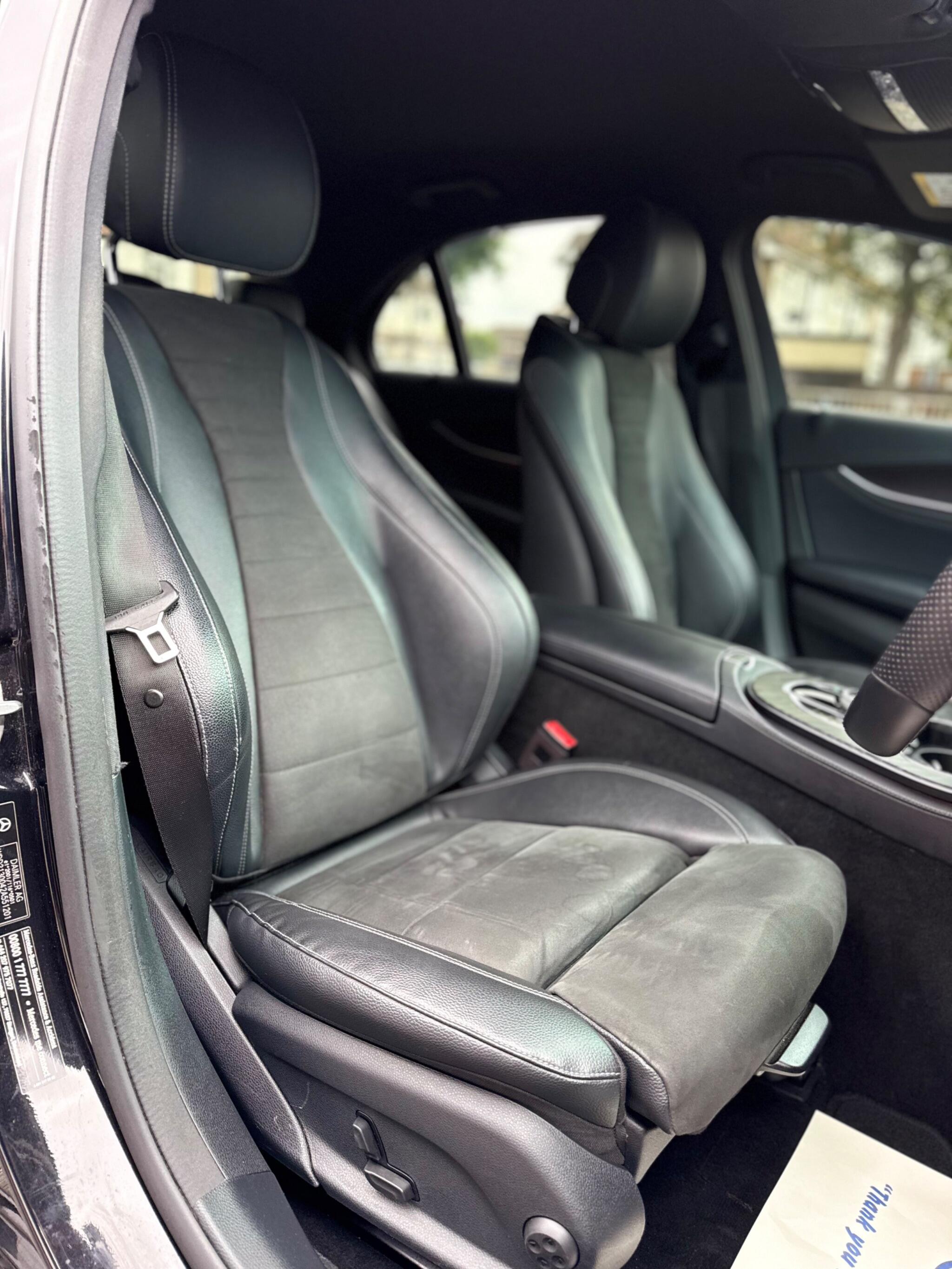 Mercedes-Benz E-Class view 12