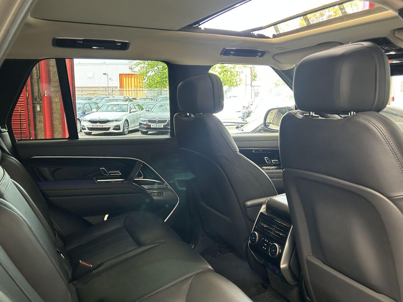 Land Rover Range Rover view 70