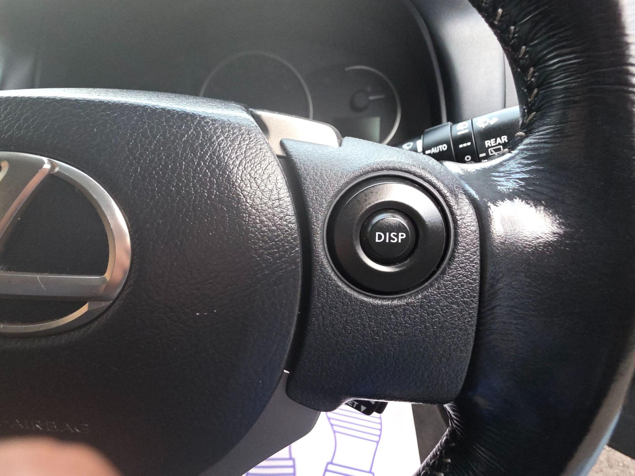 2015 Lexus CT image 23