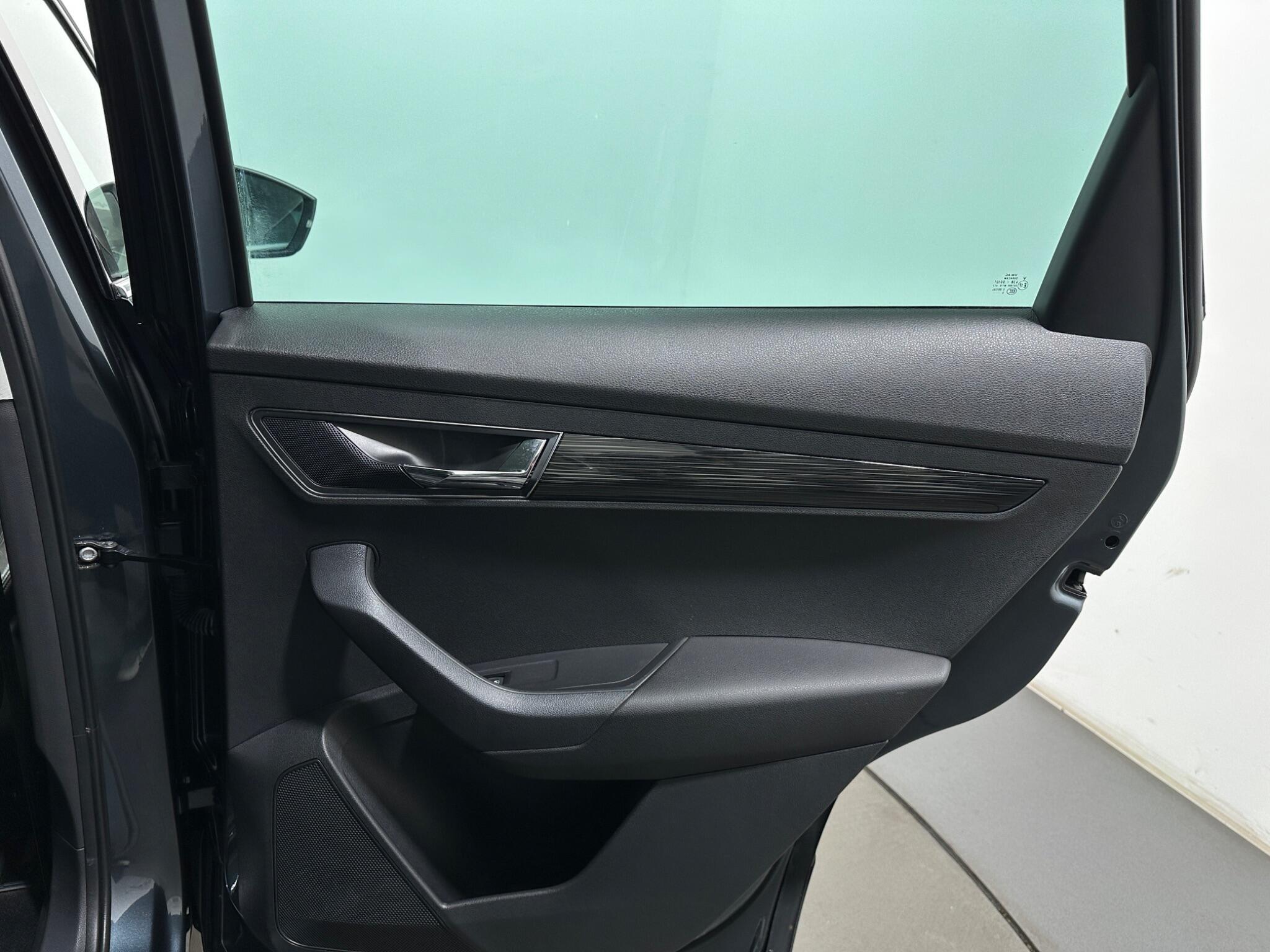 Skoda Karoq view 43