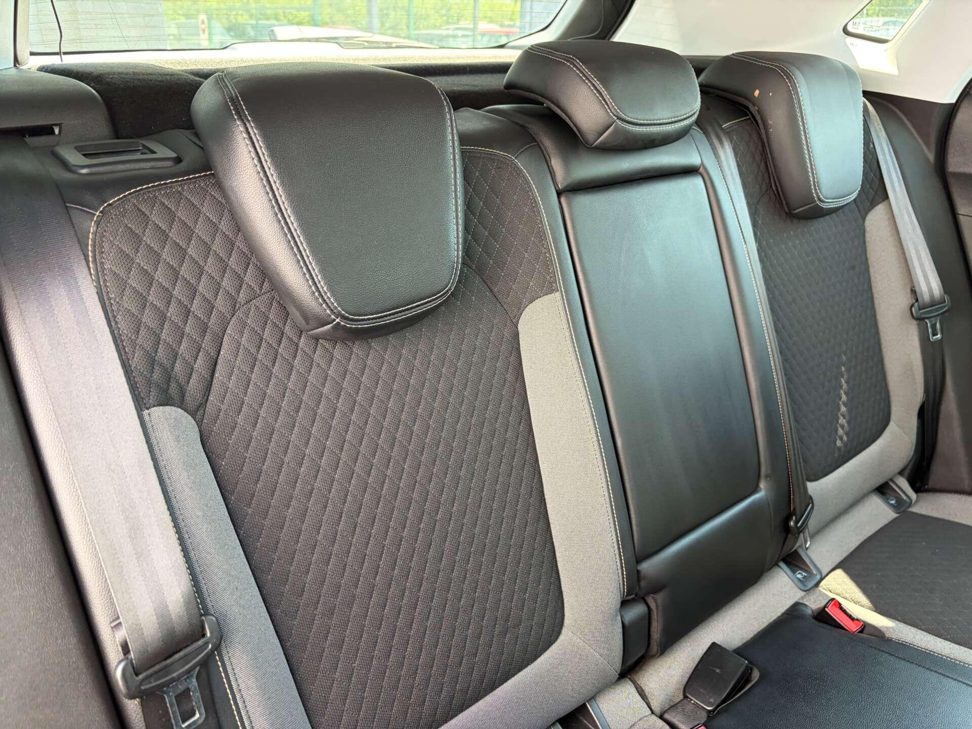 Vauxhall Grandland X view 30