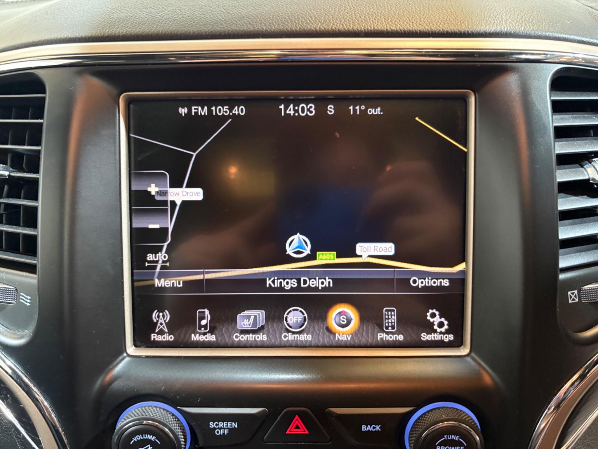 Jeep Grand Cherokee view 15