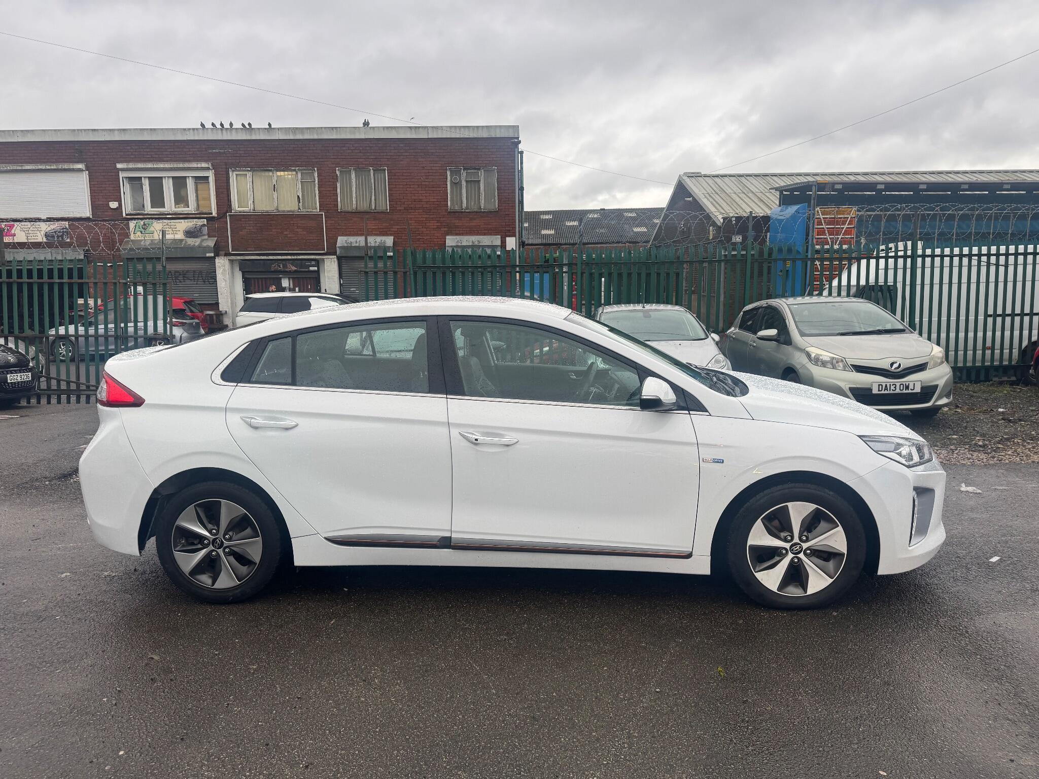 2017 HYUNDAI IONIQ