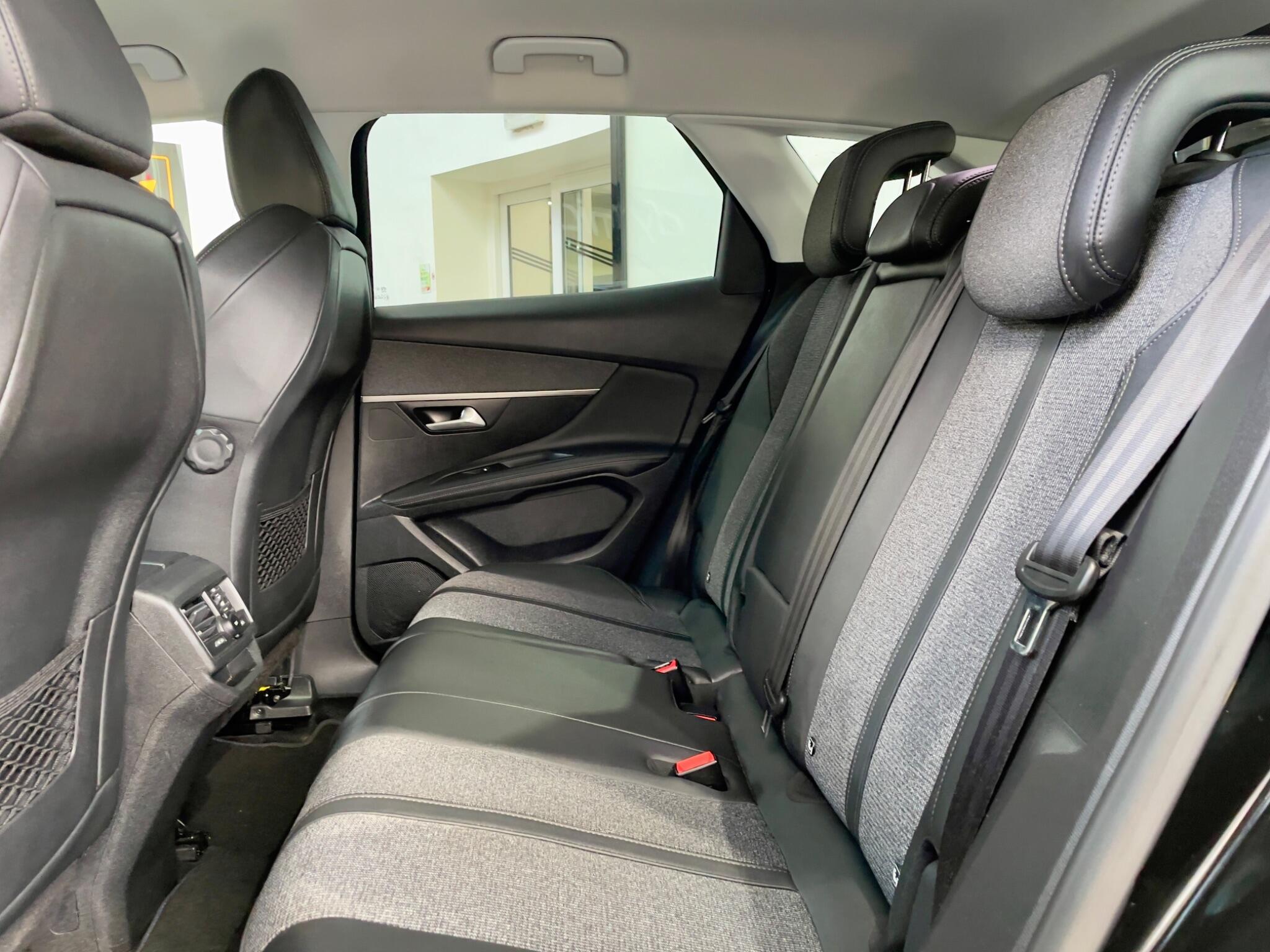 Peugeot 3008 view 42