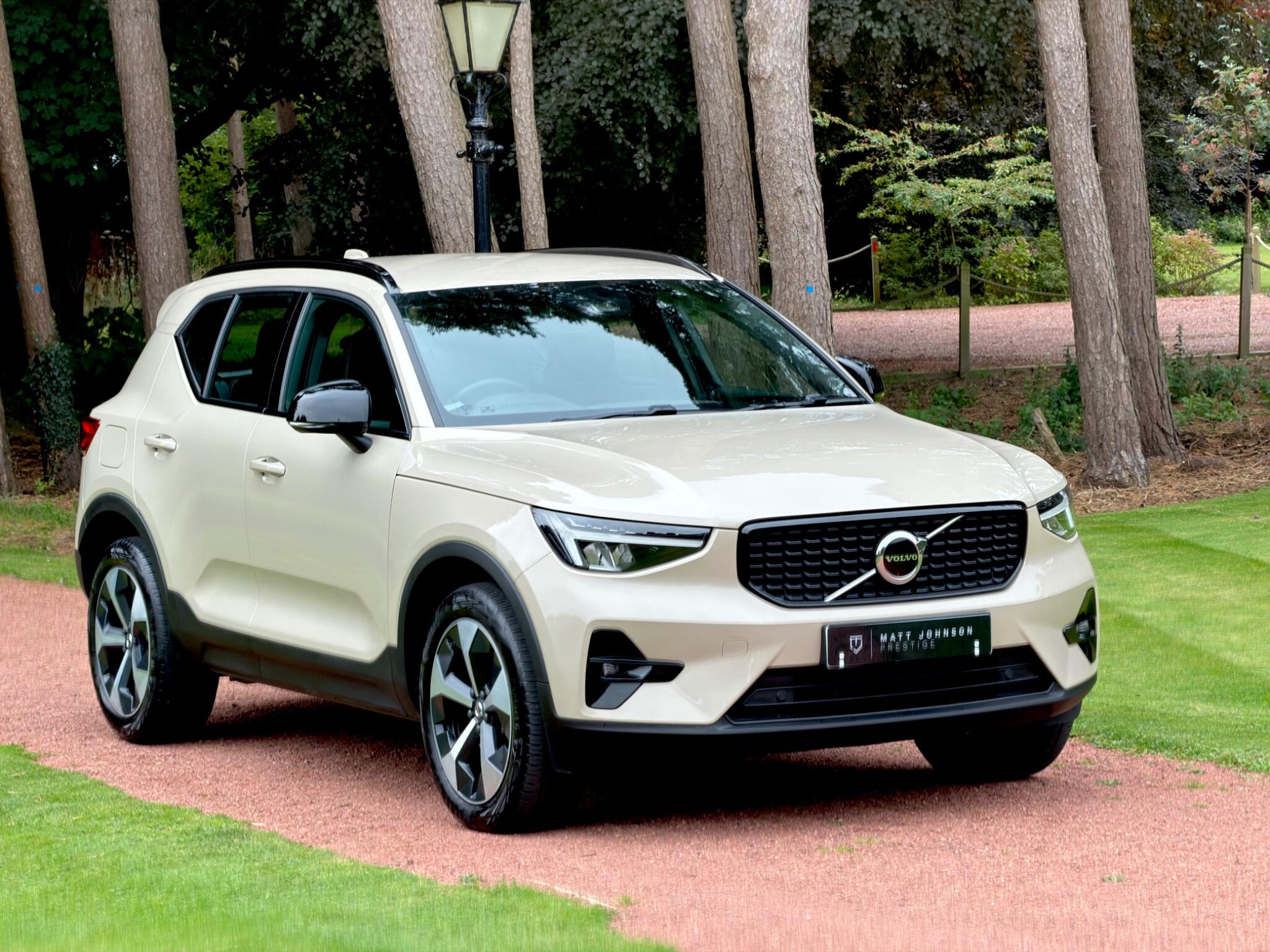 Volvo XC40 view 25