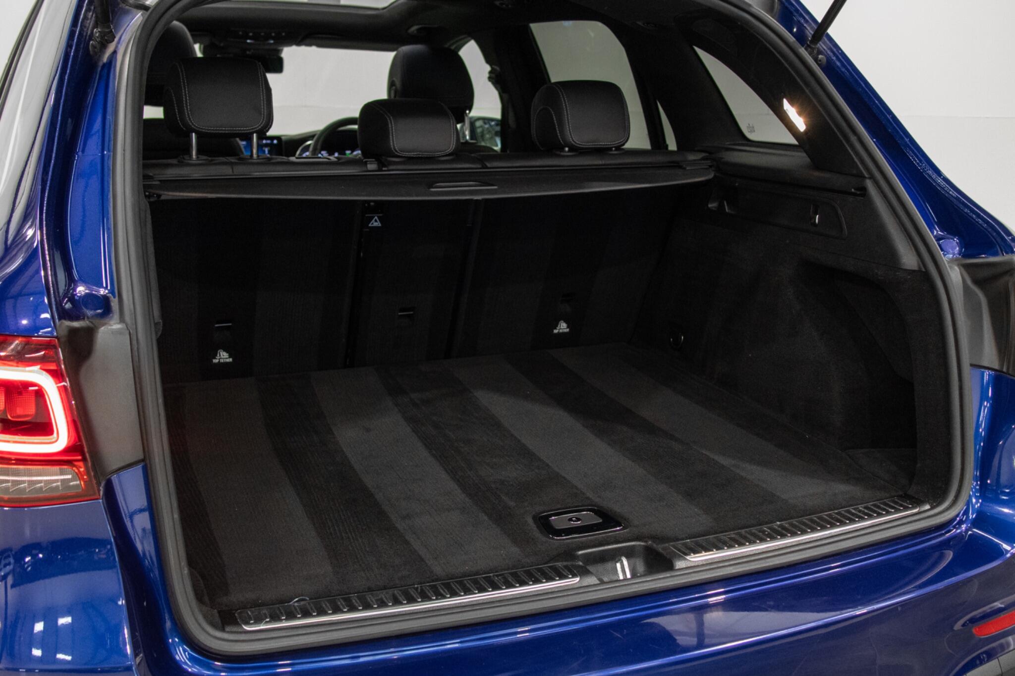Mercedes-Benz GLC view 9