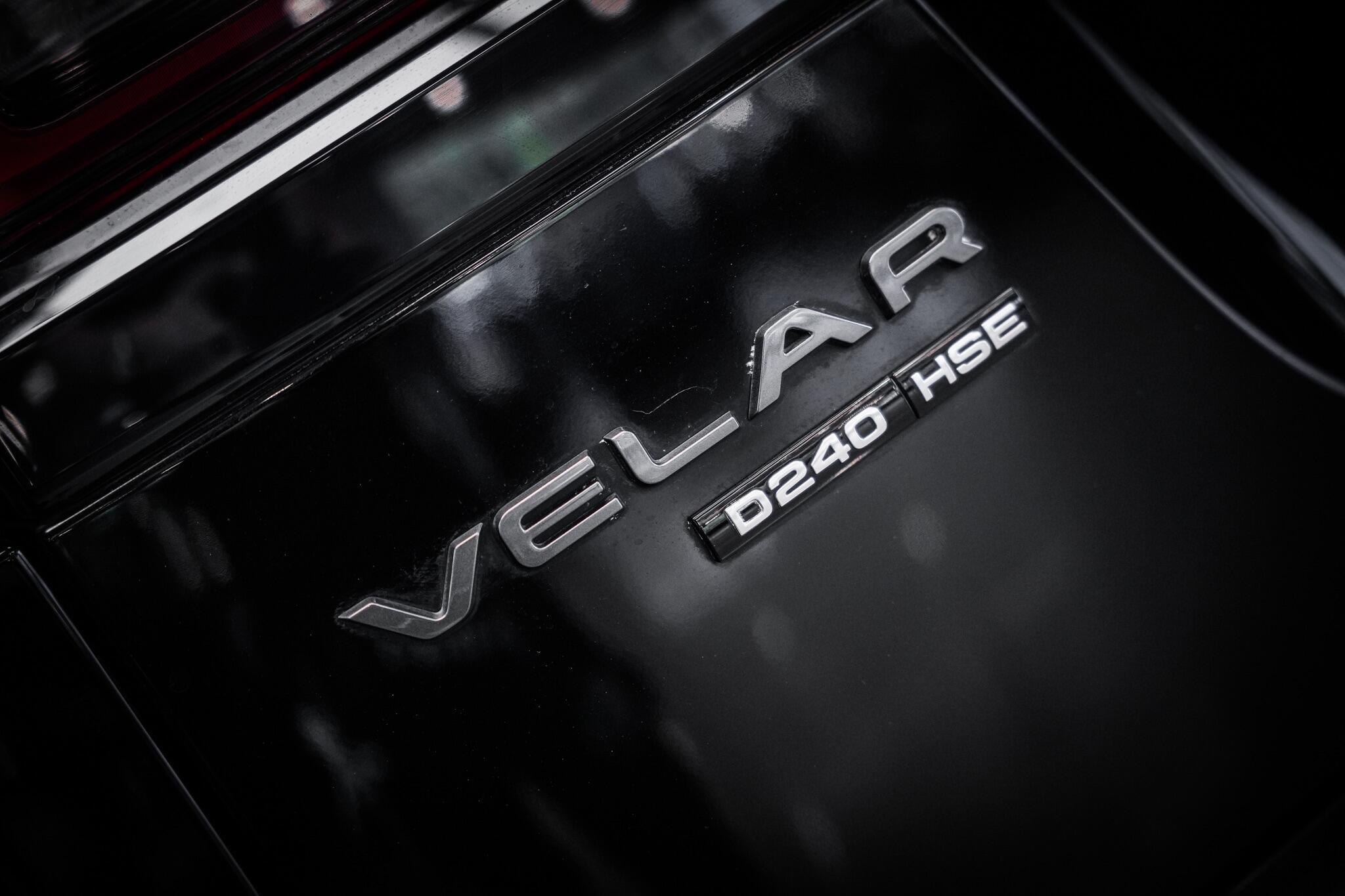 Land Rover Range Rover Velar view 37