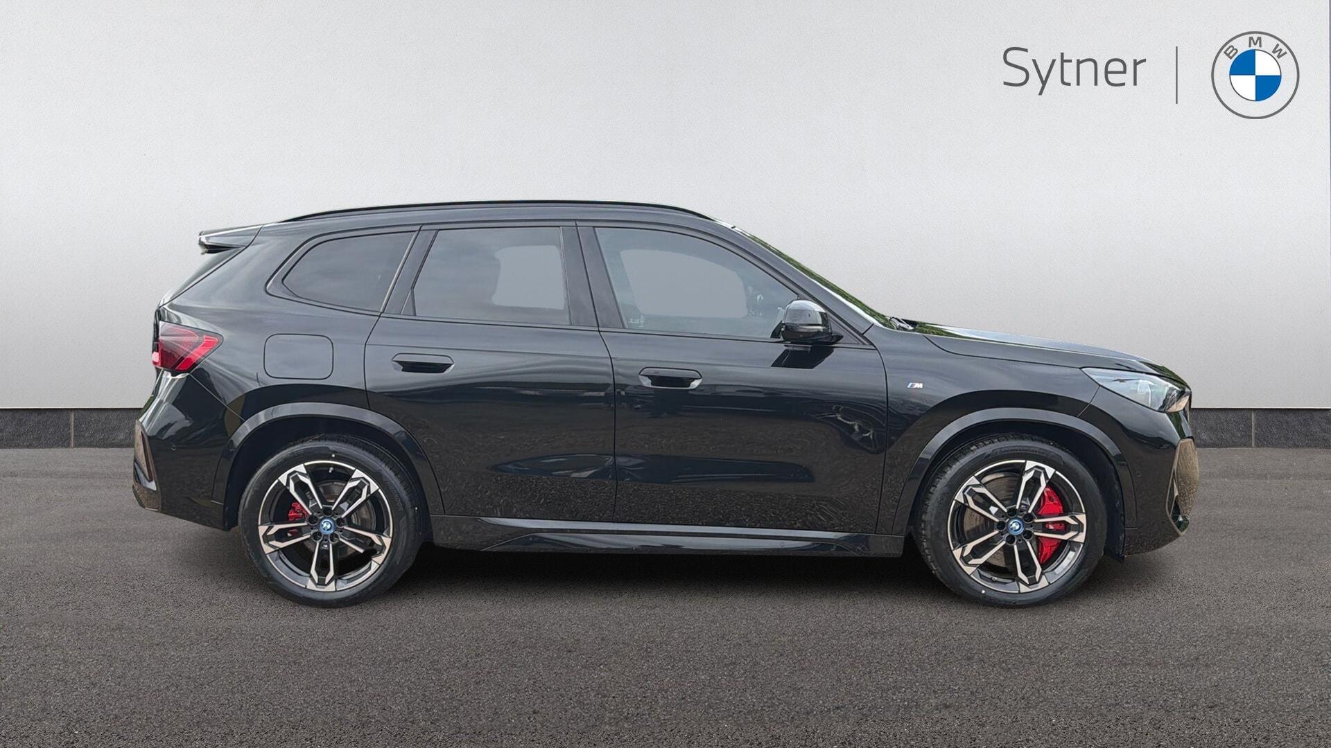 BMW iX1 view 3