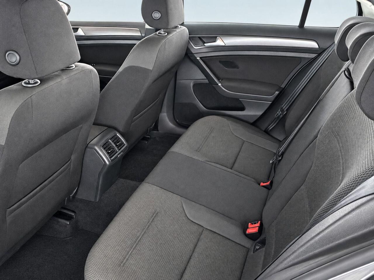 Volkswagen Golf view 7