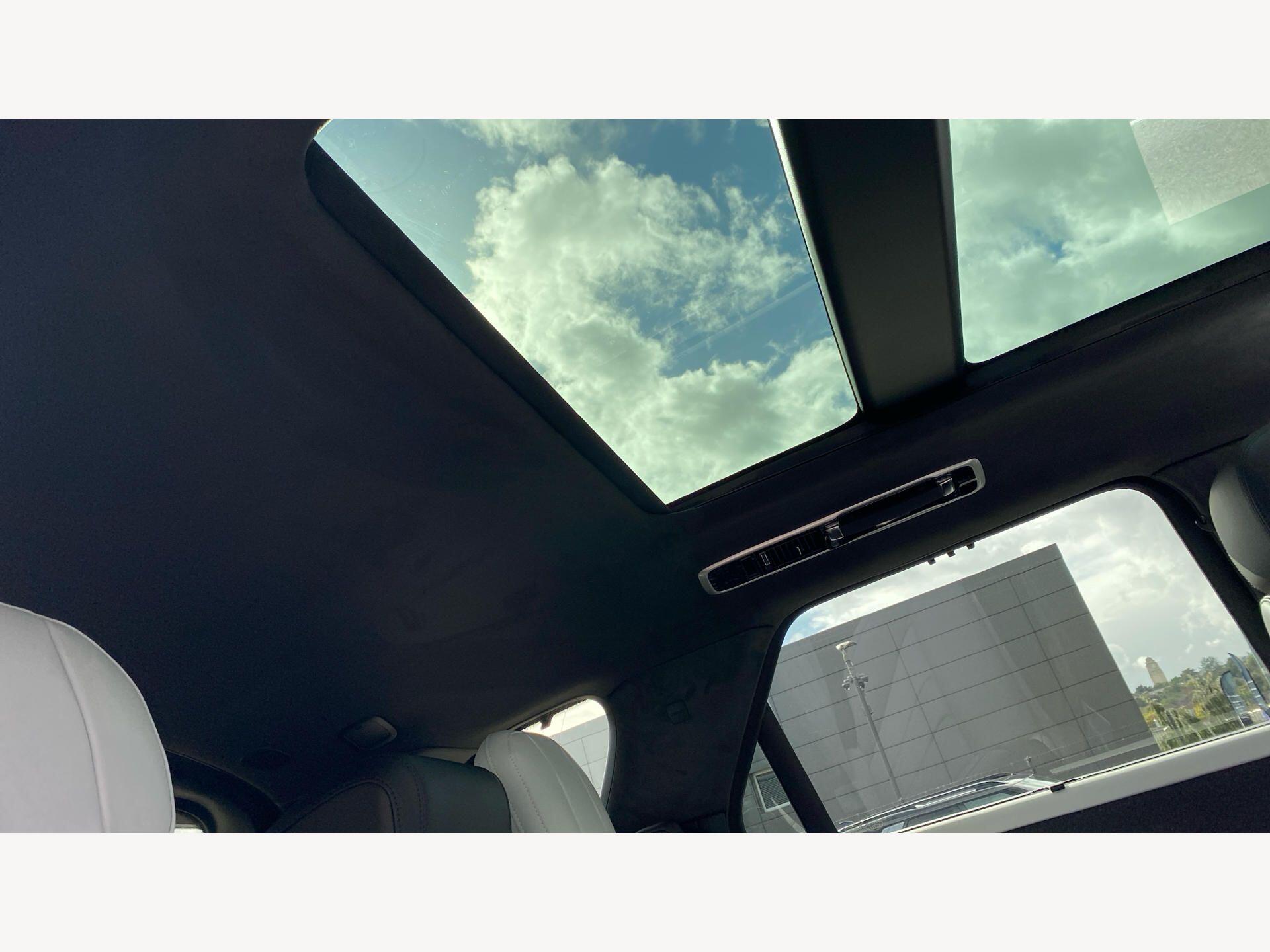 Land Rover Range Rover Sport view 27