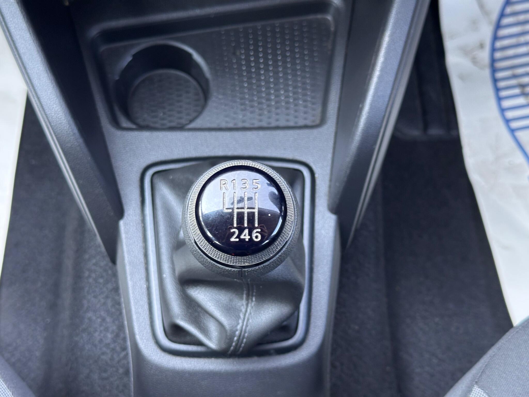 Dacia Duster view 42
