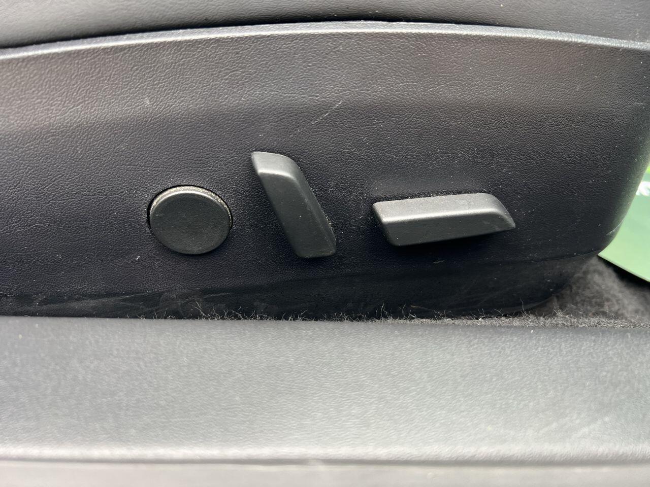 Tesla Model 3 view 19