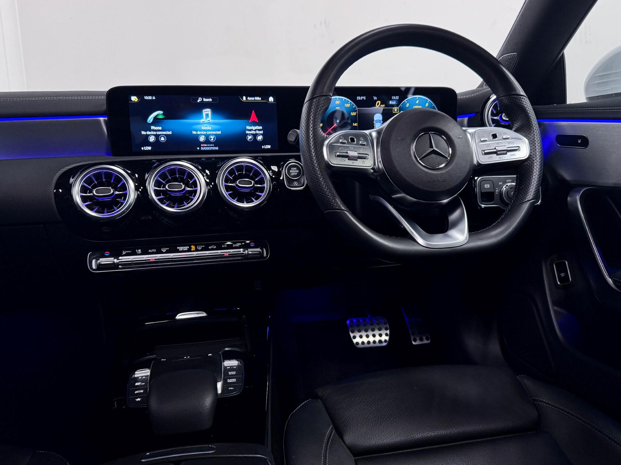 Mercedes-Benz Cla view 13
