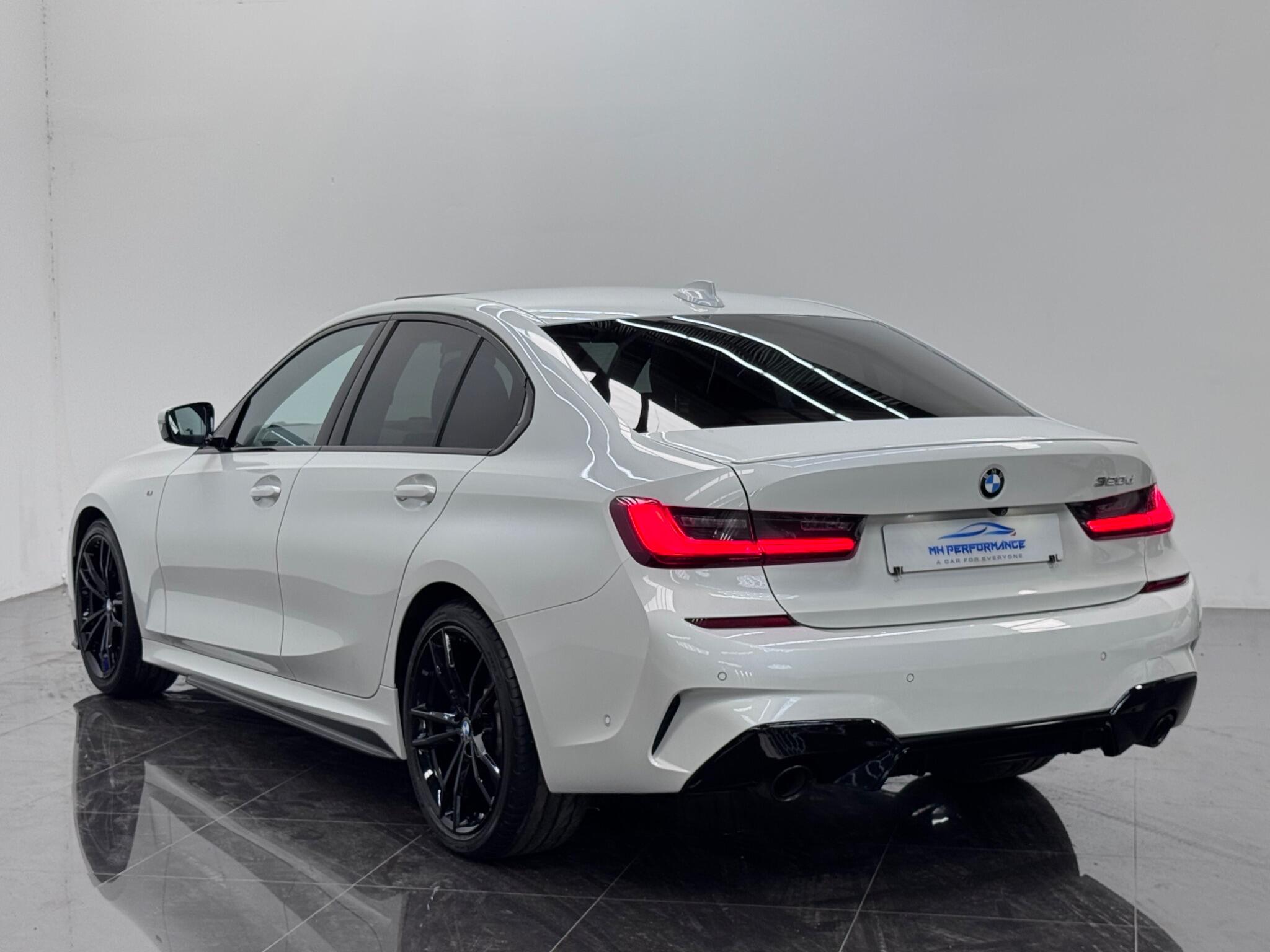 BMW 3 Series view 7