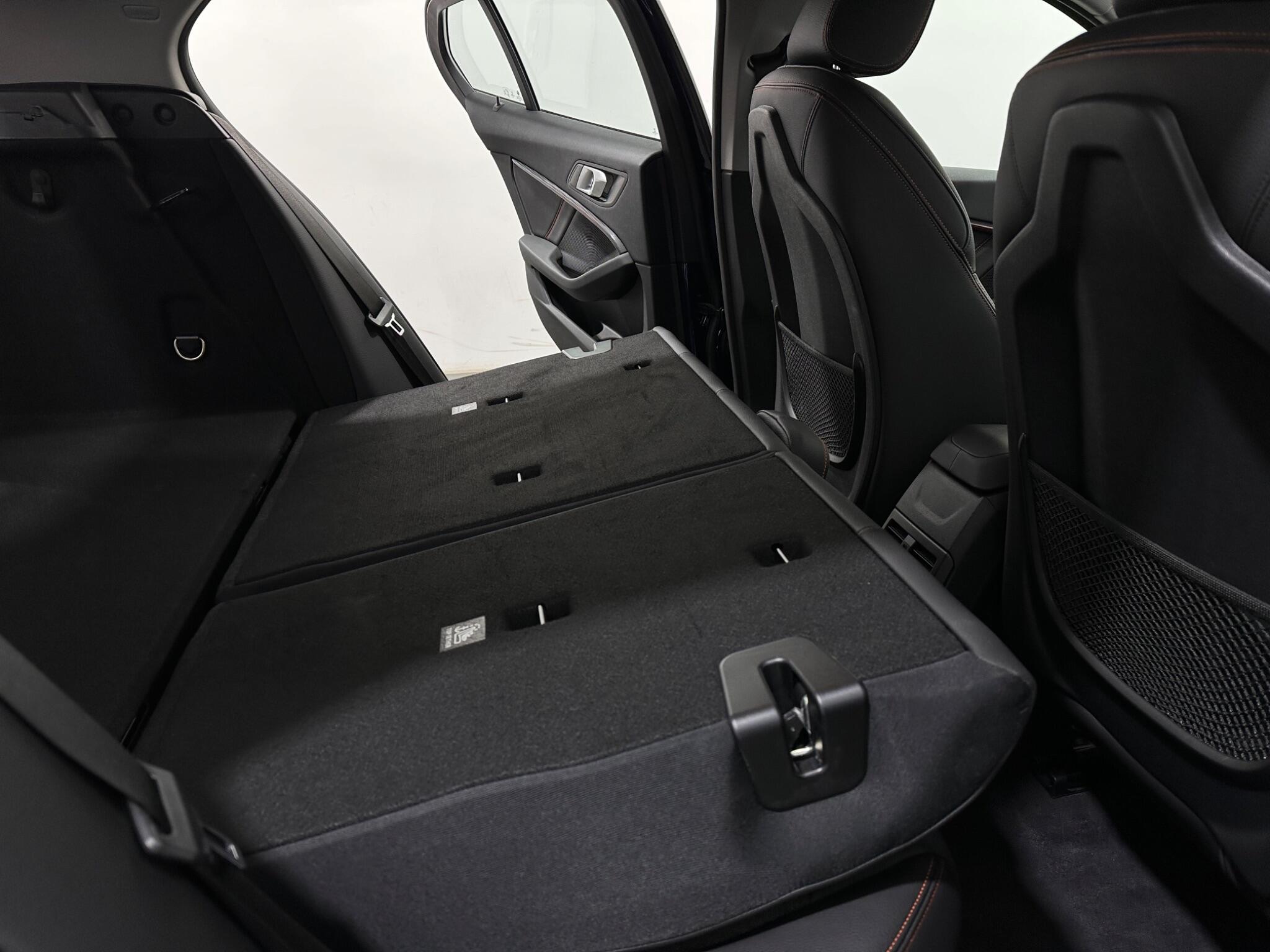 BMW 1 Series view 47