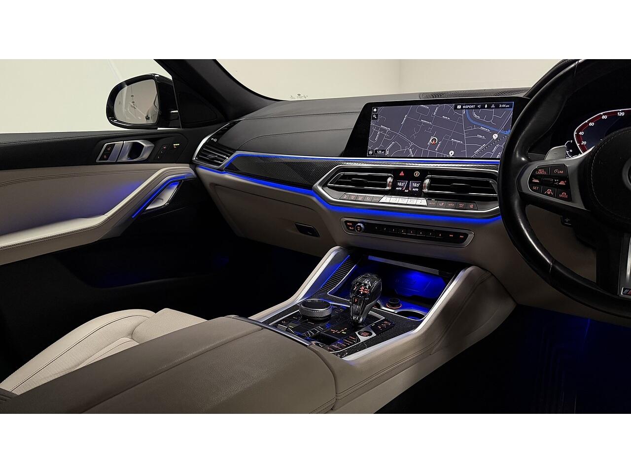 BMW X6 view 17