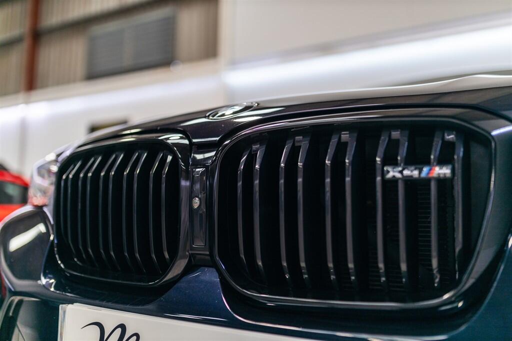 BMW X4 M view 17