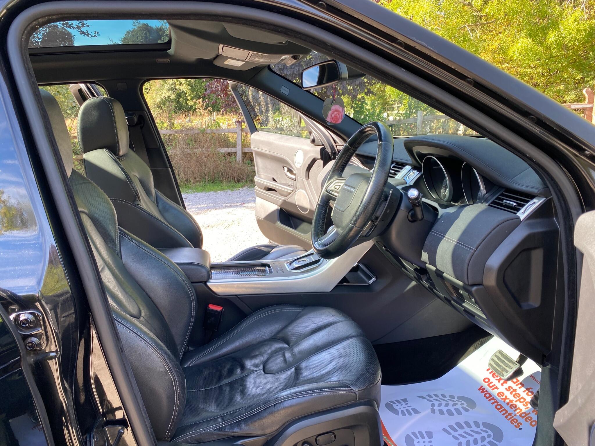Land Rover Range Rover Evoque view 11